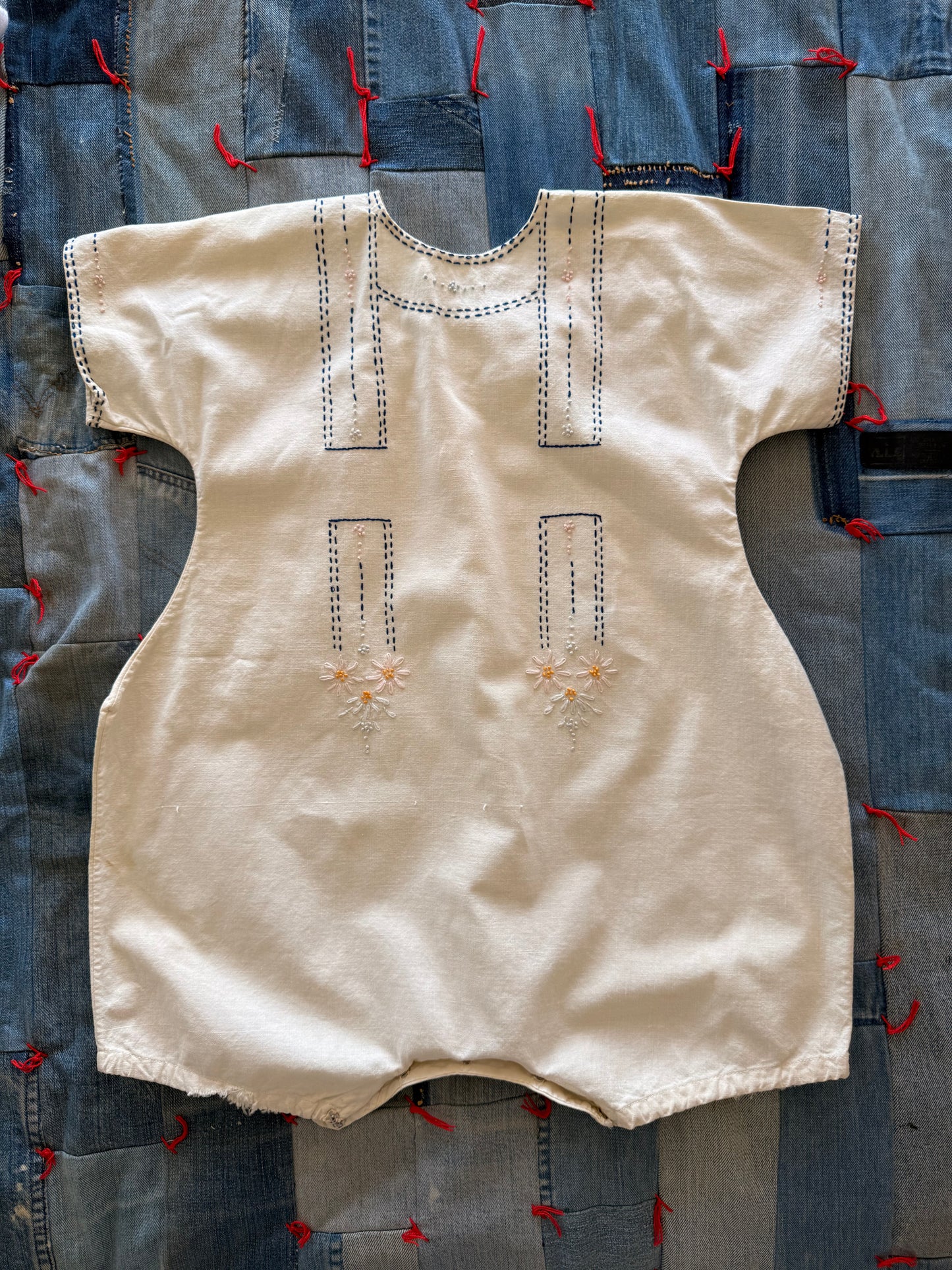 1920s embroidered daisy boxy romper