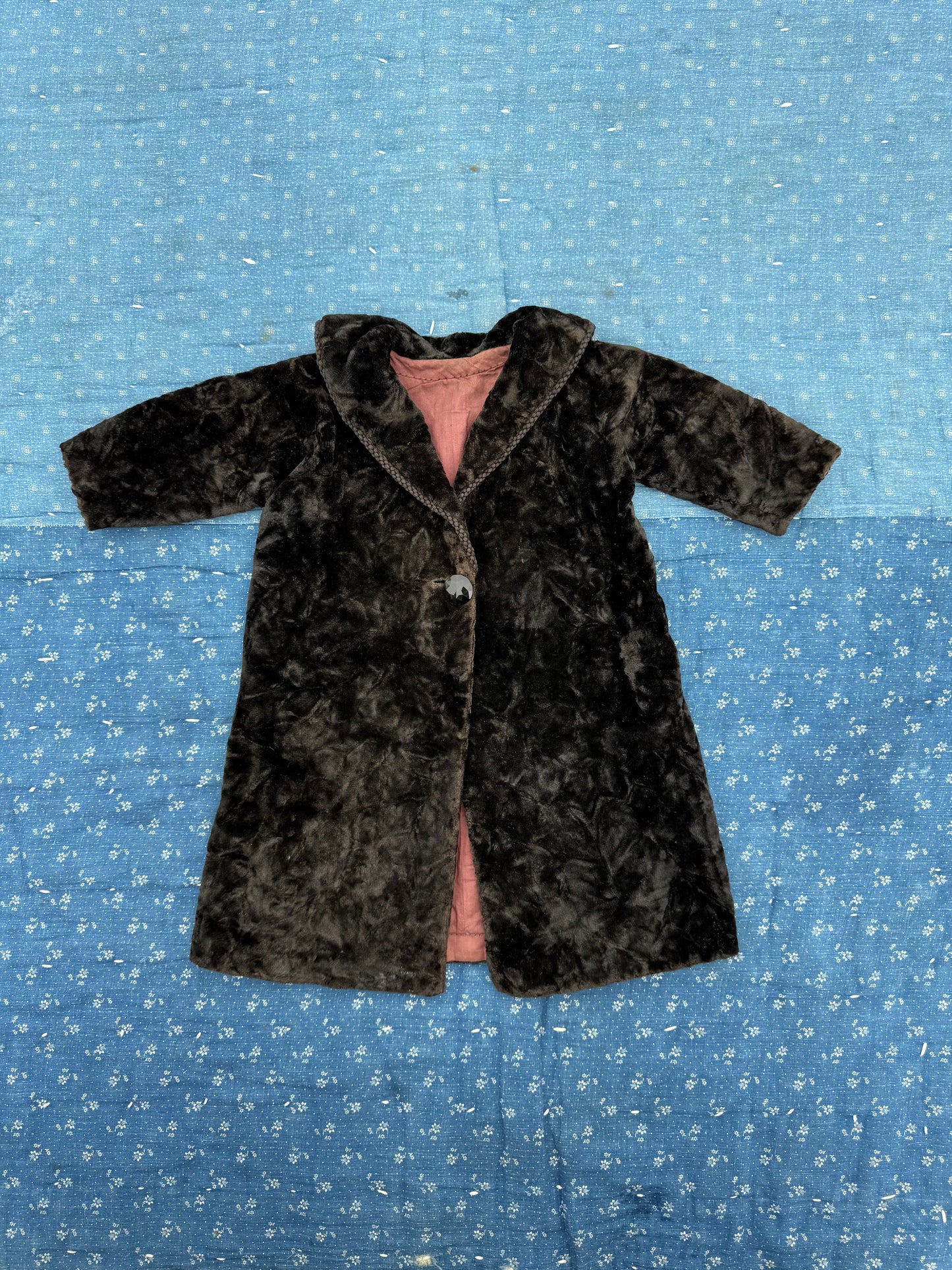 1900 victorian crushed velvet baby coat