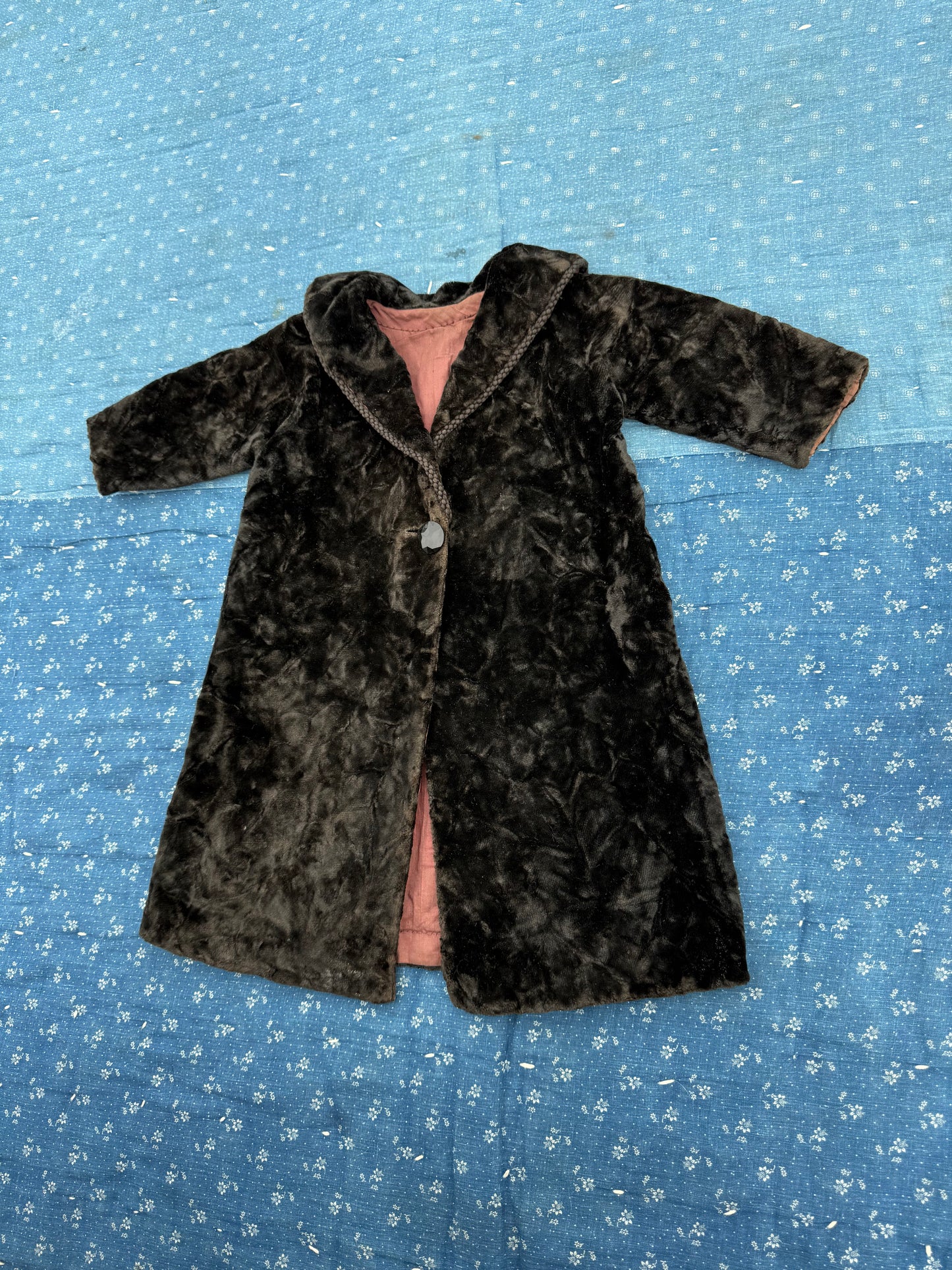 1900 victorian crushed velvet baby coat