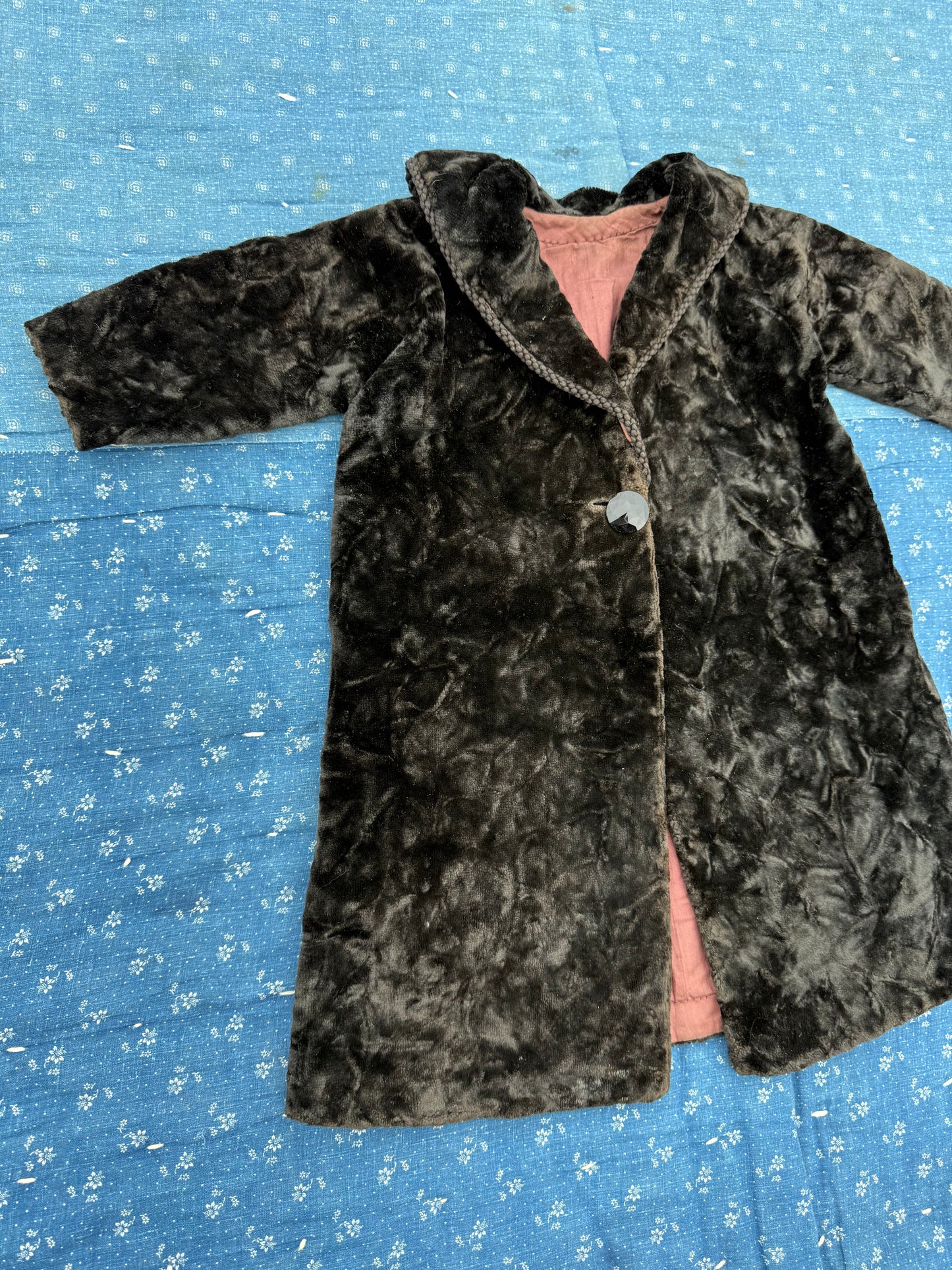 1900 victorian crushed velvet baby coat