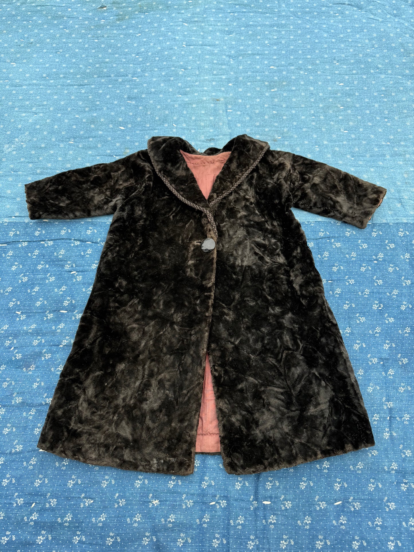 1900 victorian crushed velvet baby coat