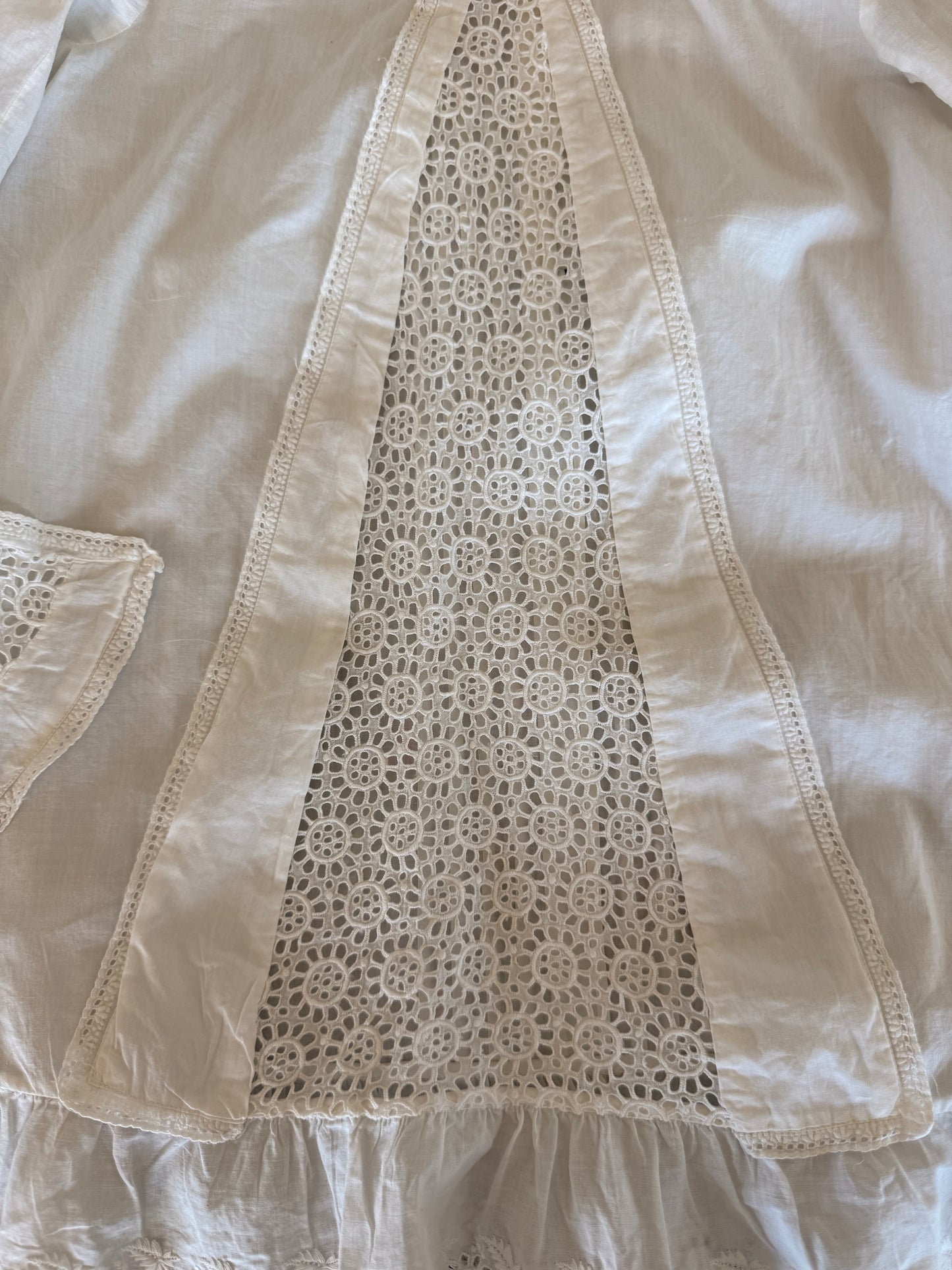 1900s eyelet lace dress
