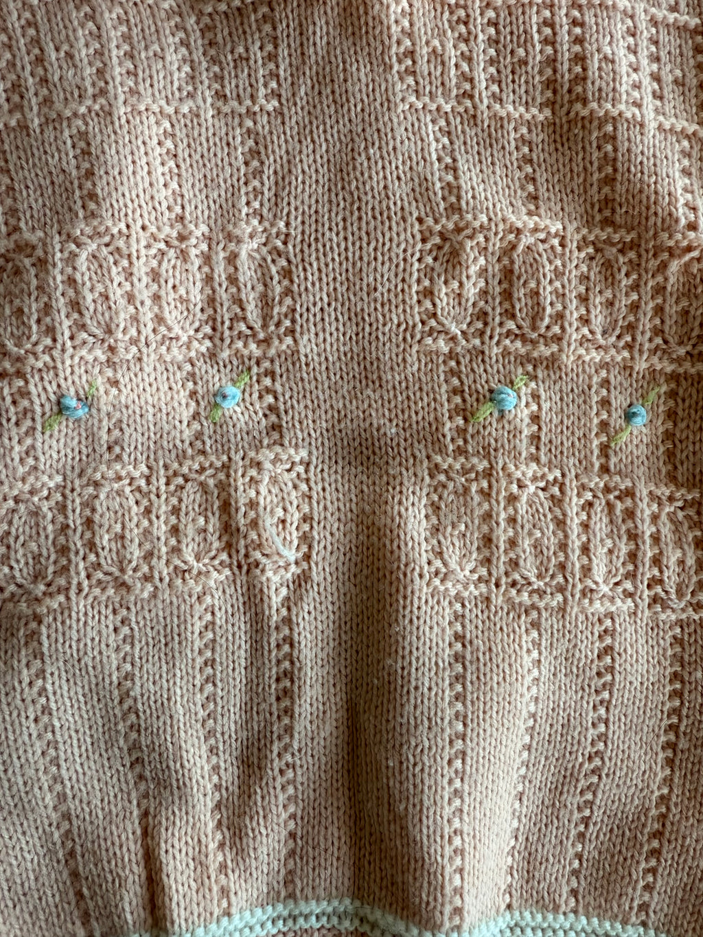 1930s pink wool hand knit sweater