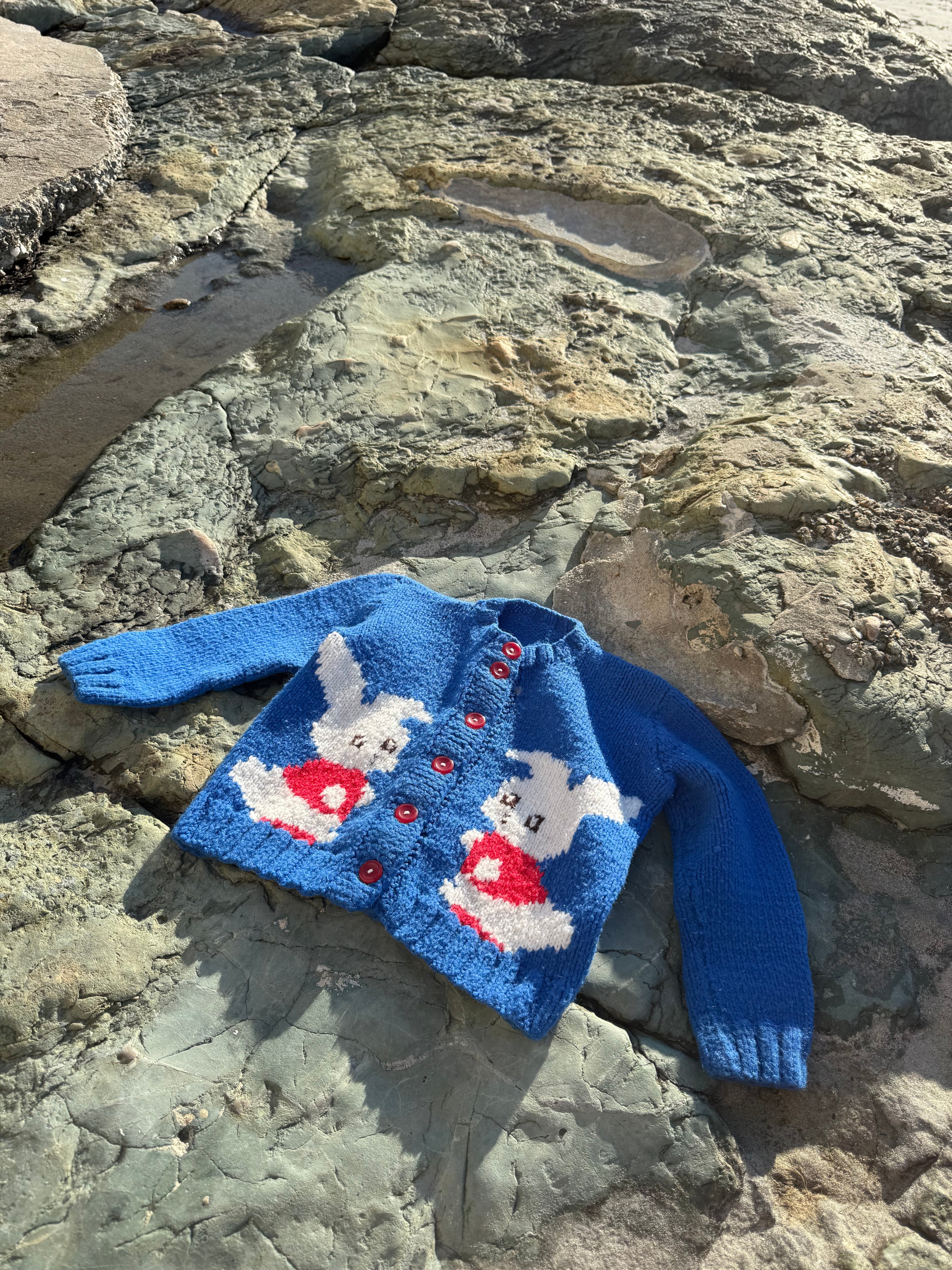 1960s wool hand knit bunny cardigan