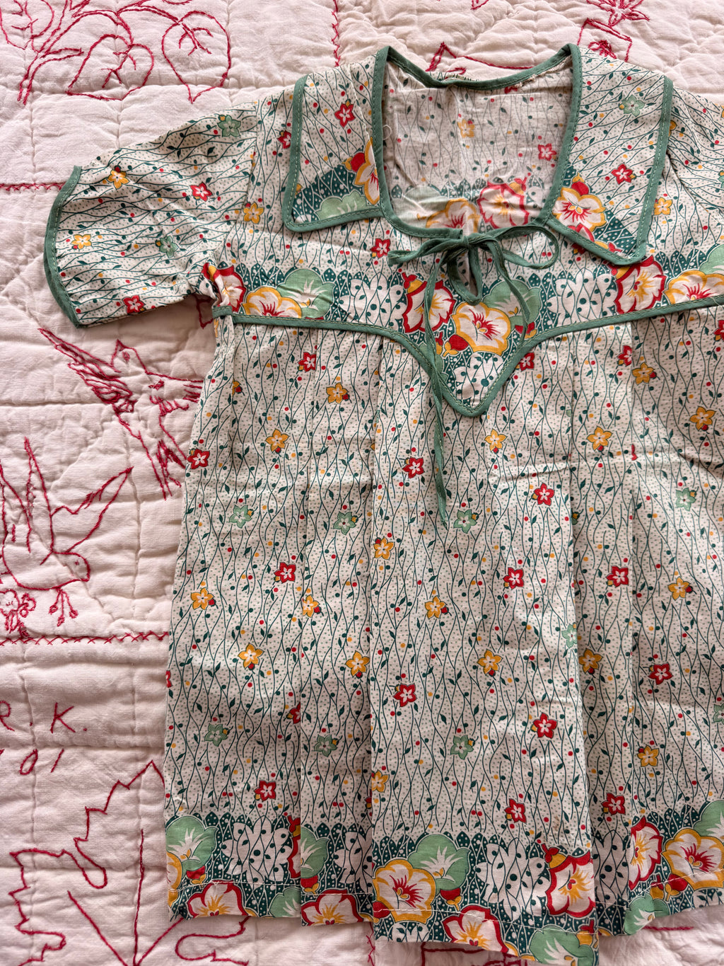 1930s green floral printed dress