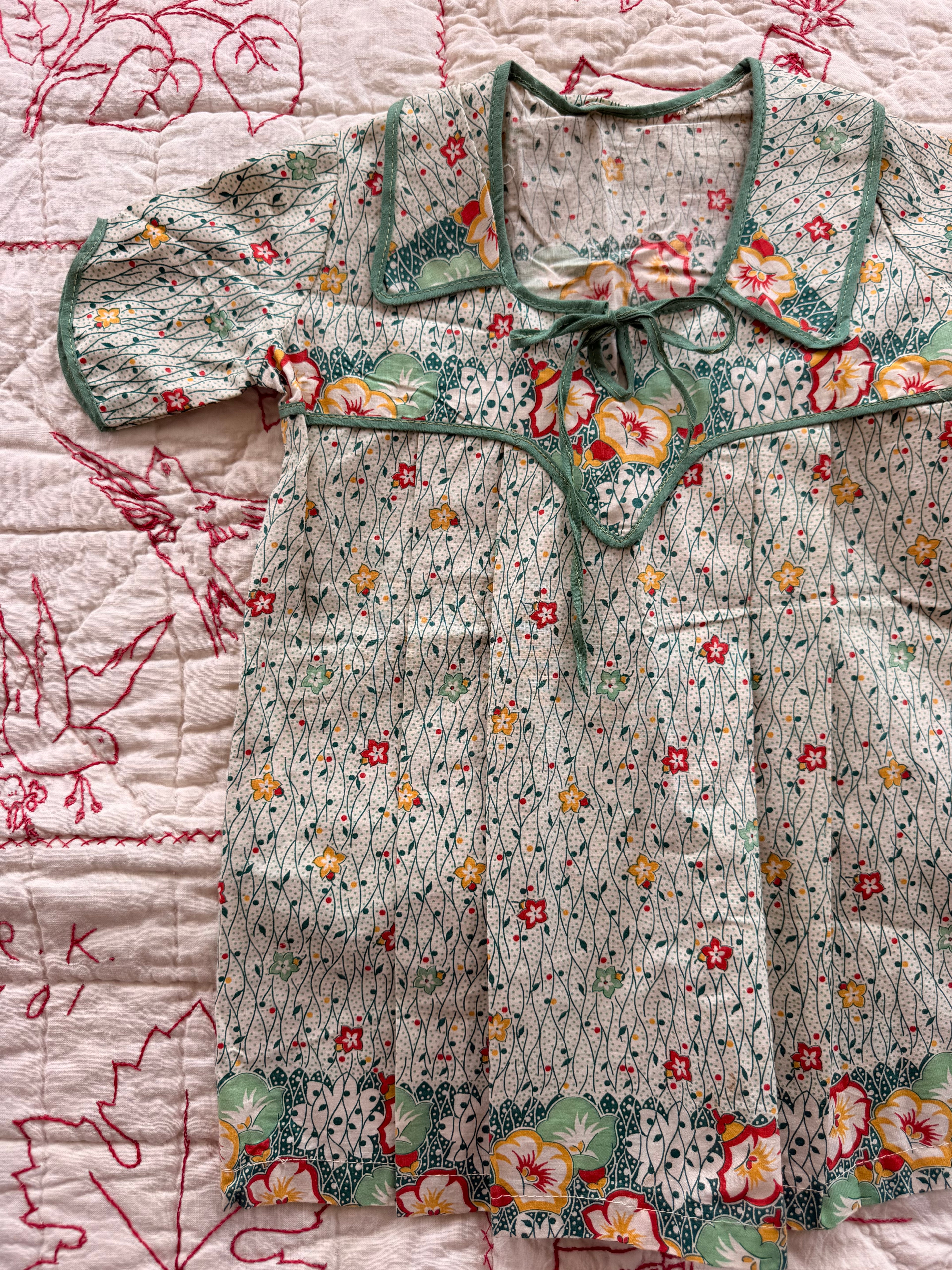 1930s green floral printed dress