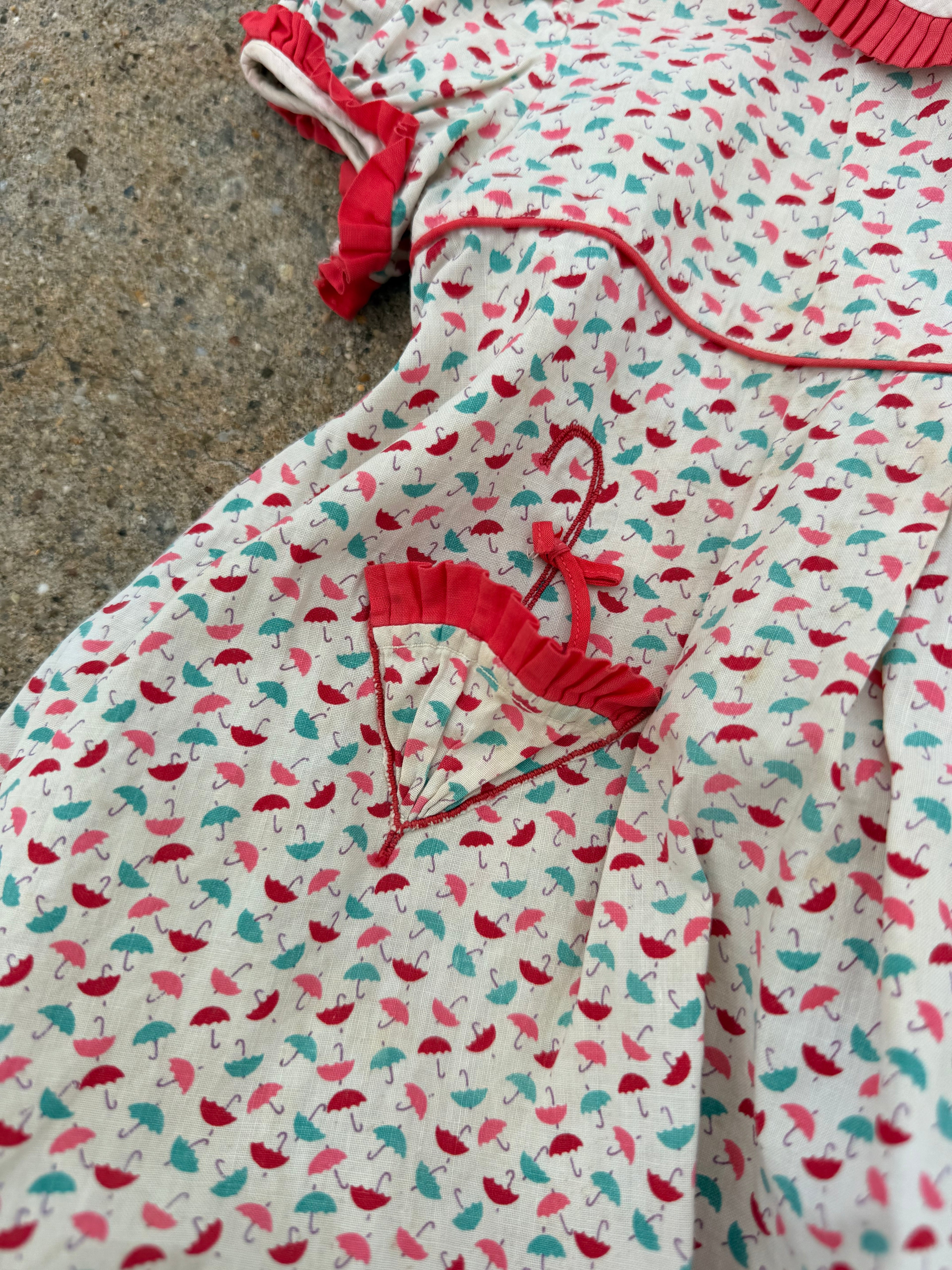 1940s umbrella dress