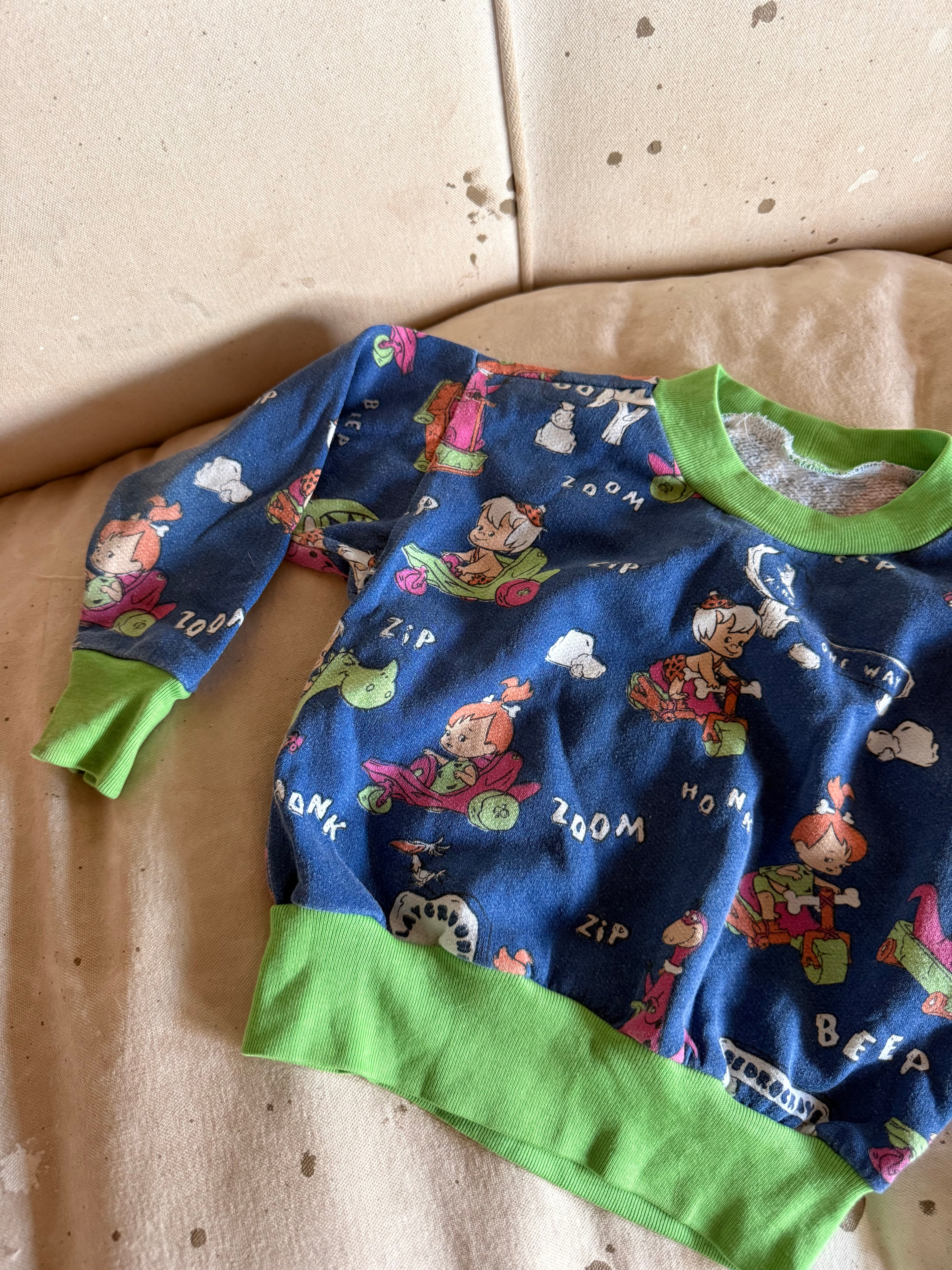 1990s flintstones sweatshirt