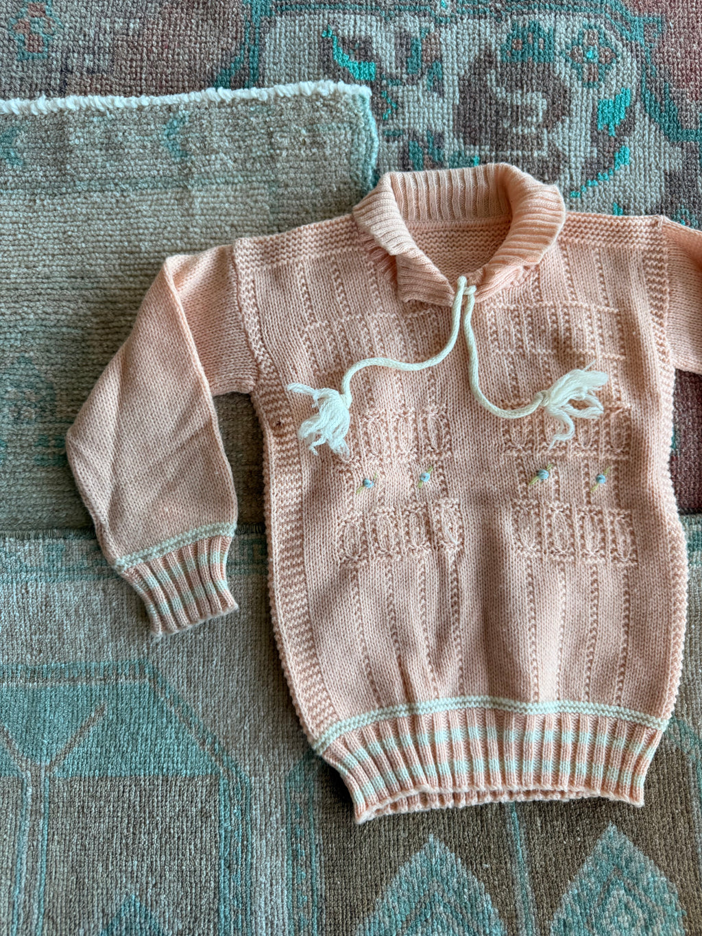 1930s pink wool hand knit sweater