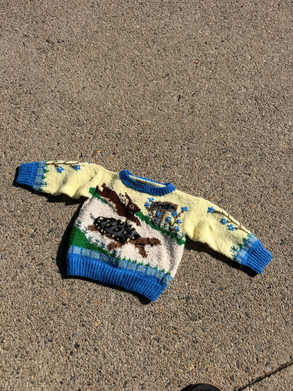 1980s tortoise & the hare wool sweater