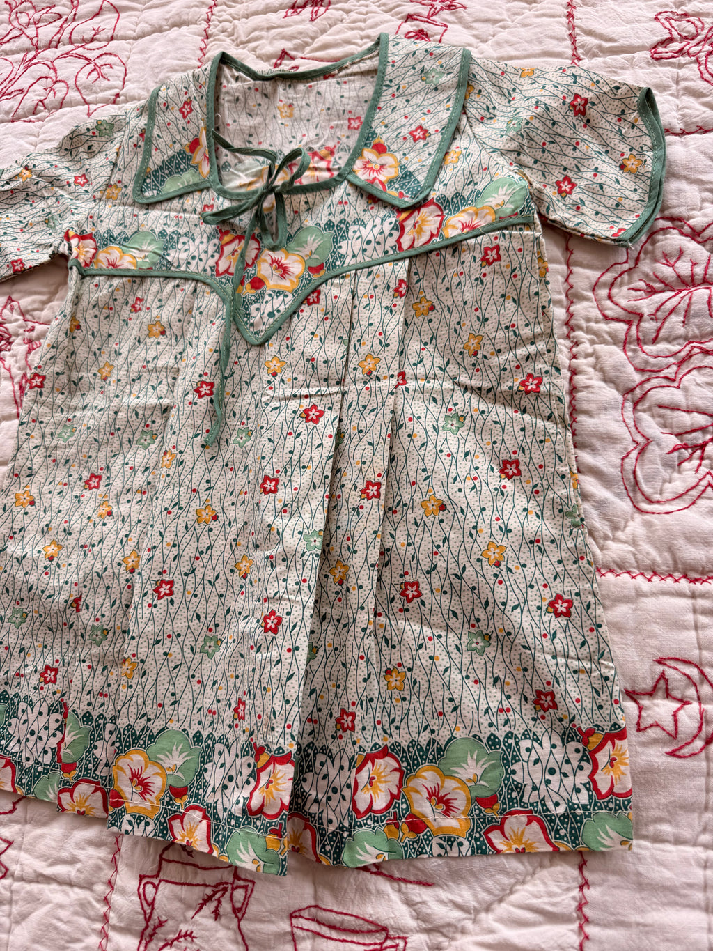 1930s green floral printed dress