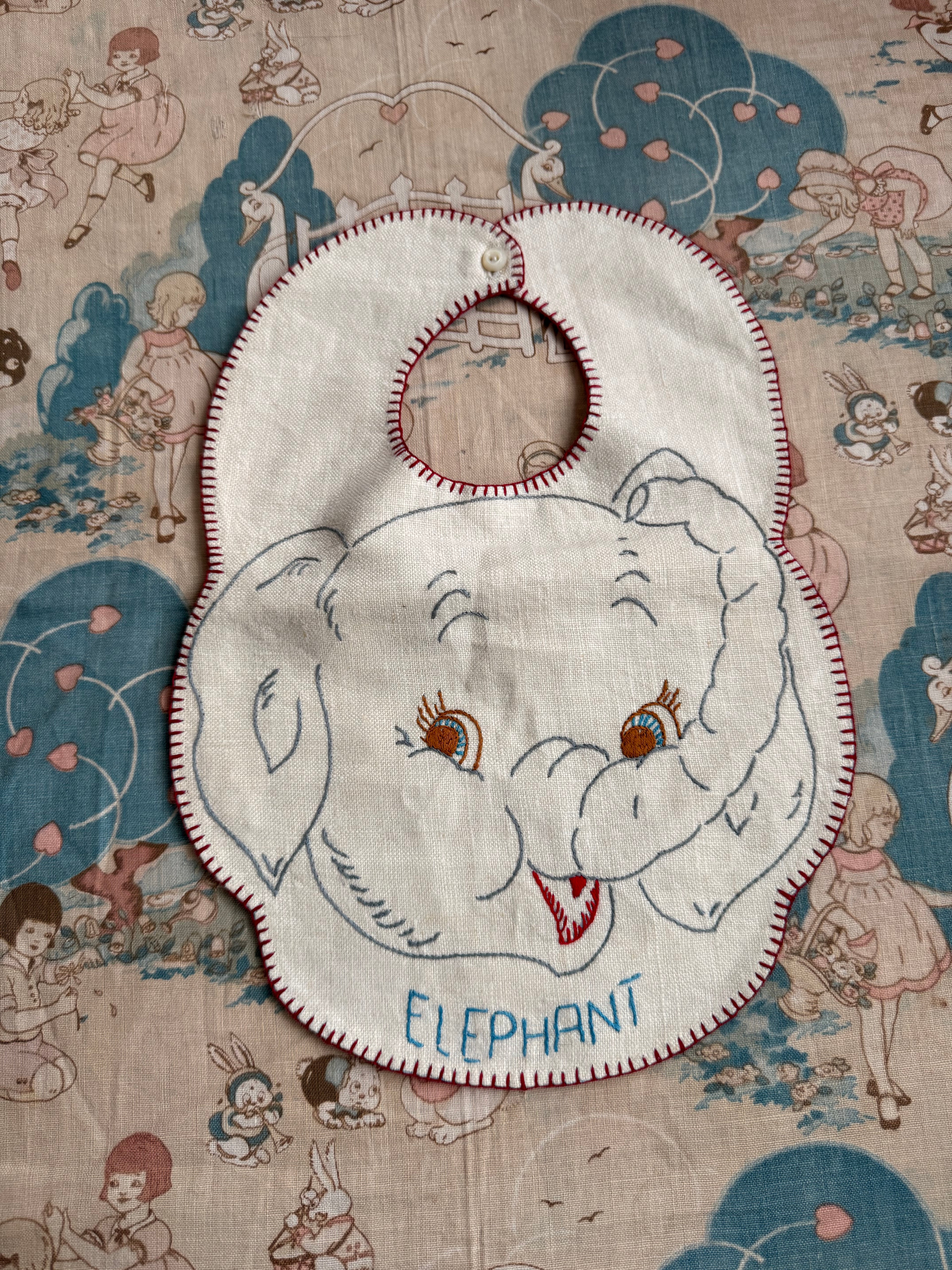 1940s elephant bib