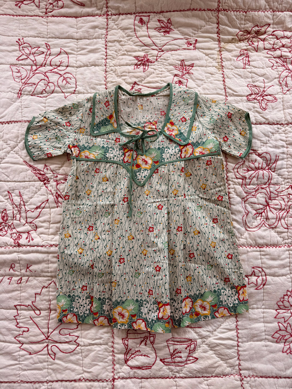 1930s green floral printed dress