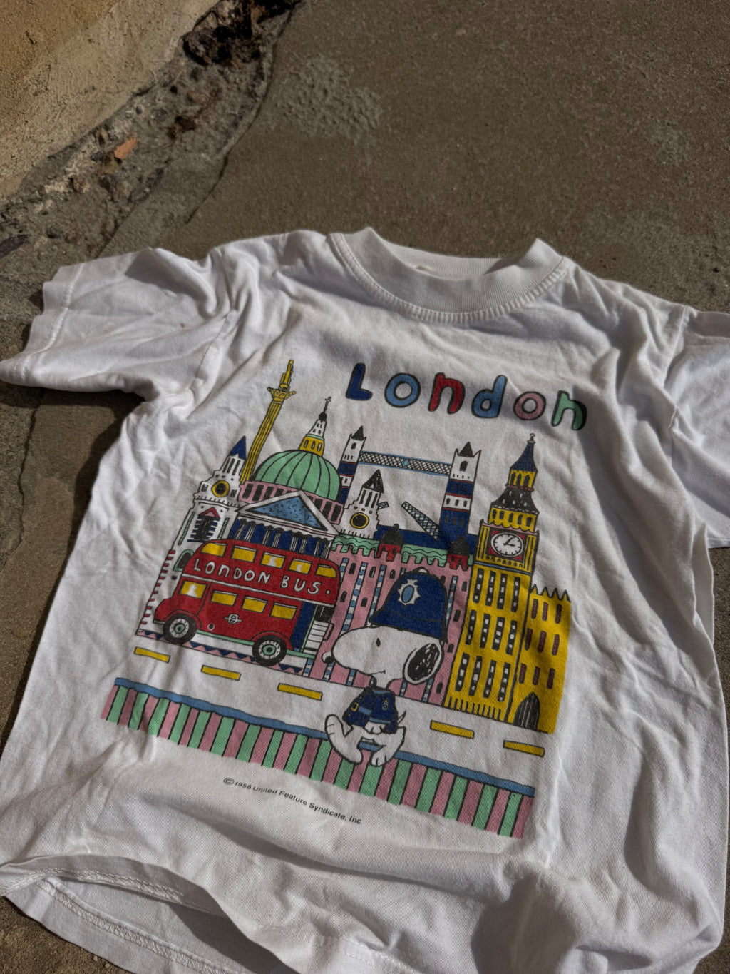 1980s snoopy in london tee