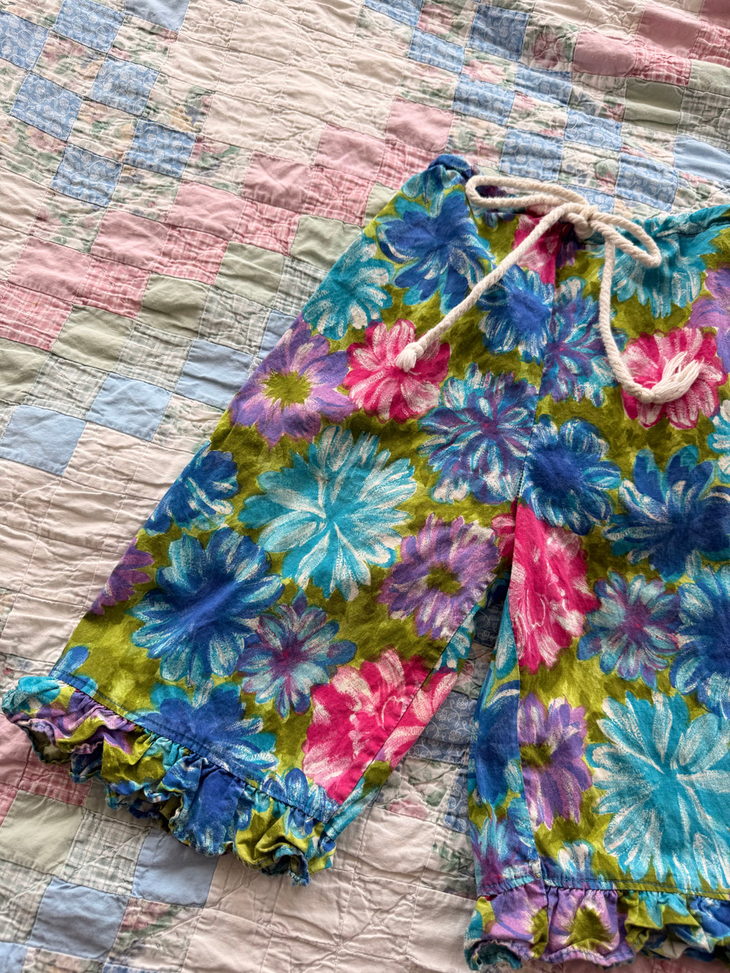 1960s tropical floral pants