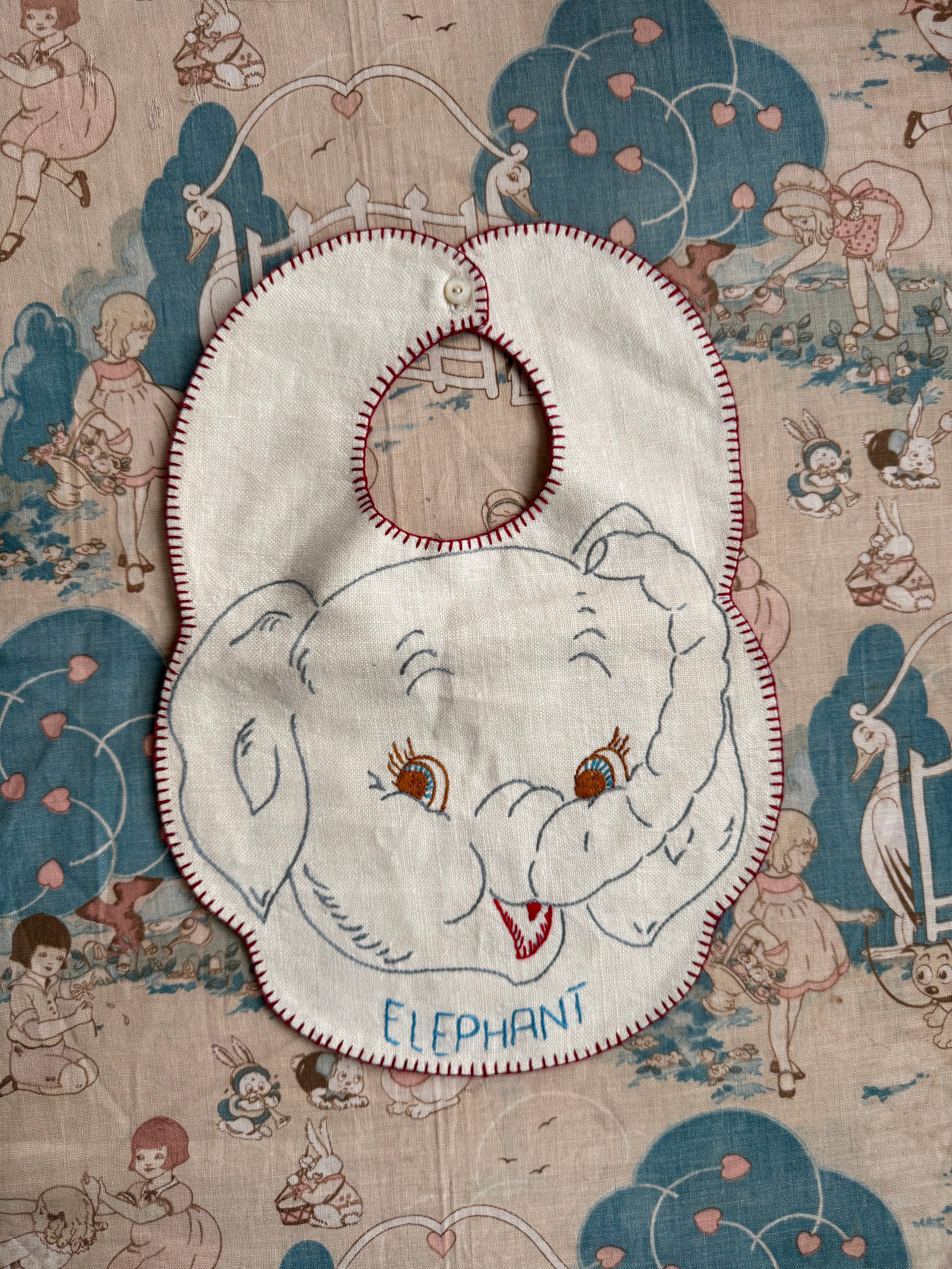 1940s elephant bib