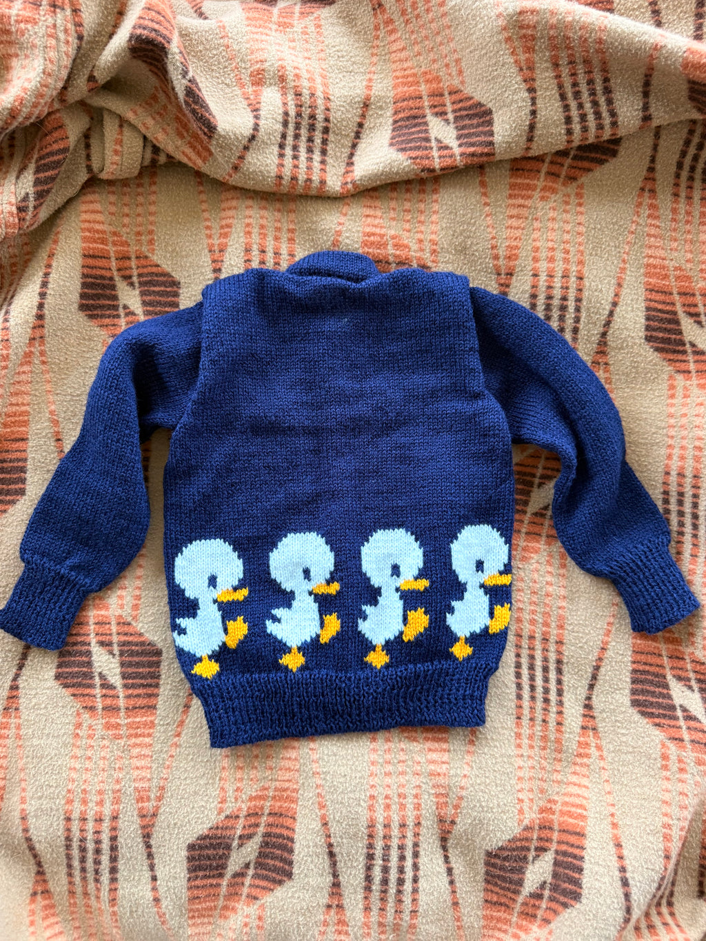 1960s duck family knit cardigan