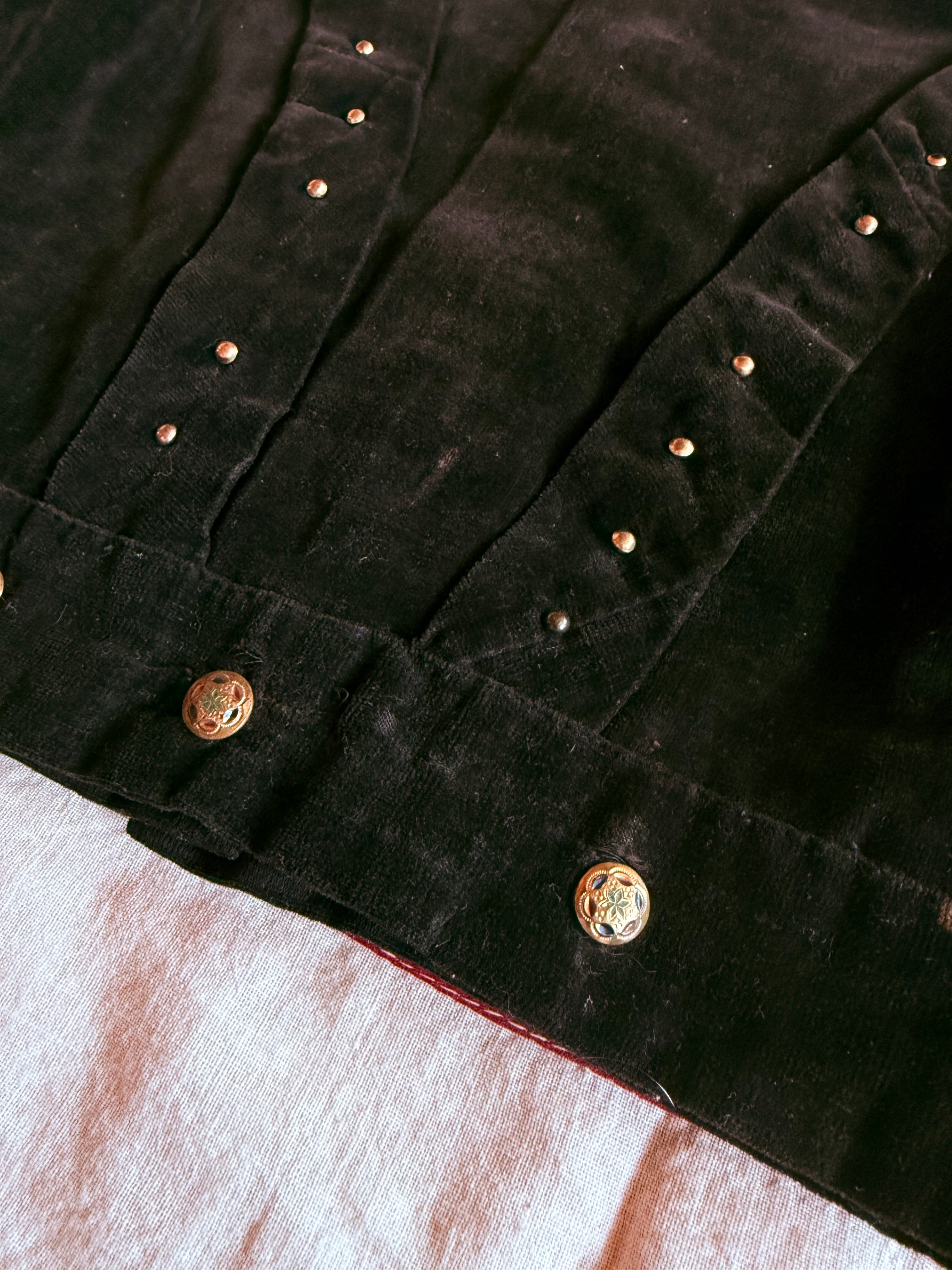 1900s velvet studded bodice