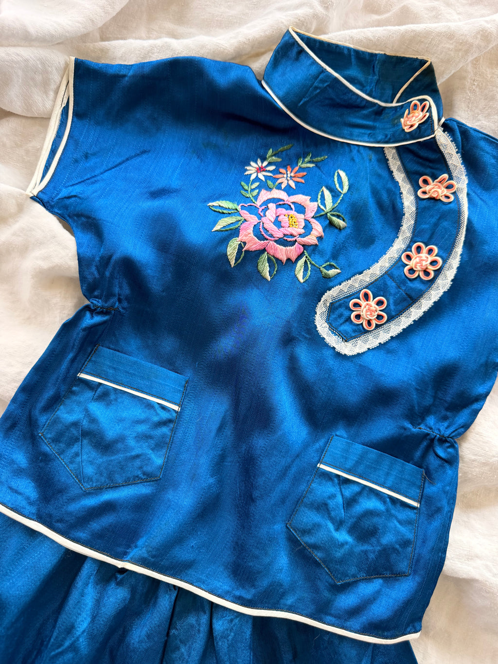 1960s chinese blue silk satin lounge yet