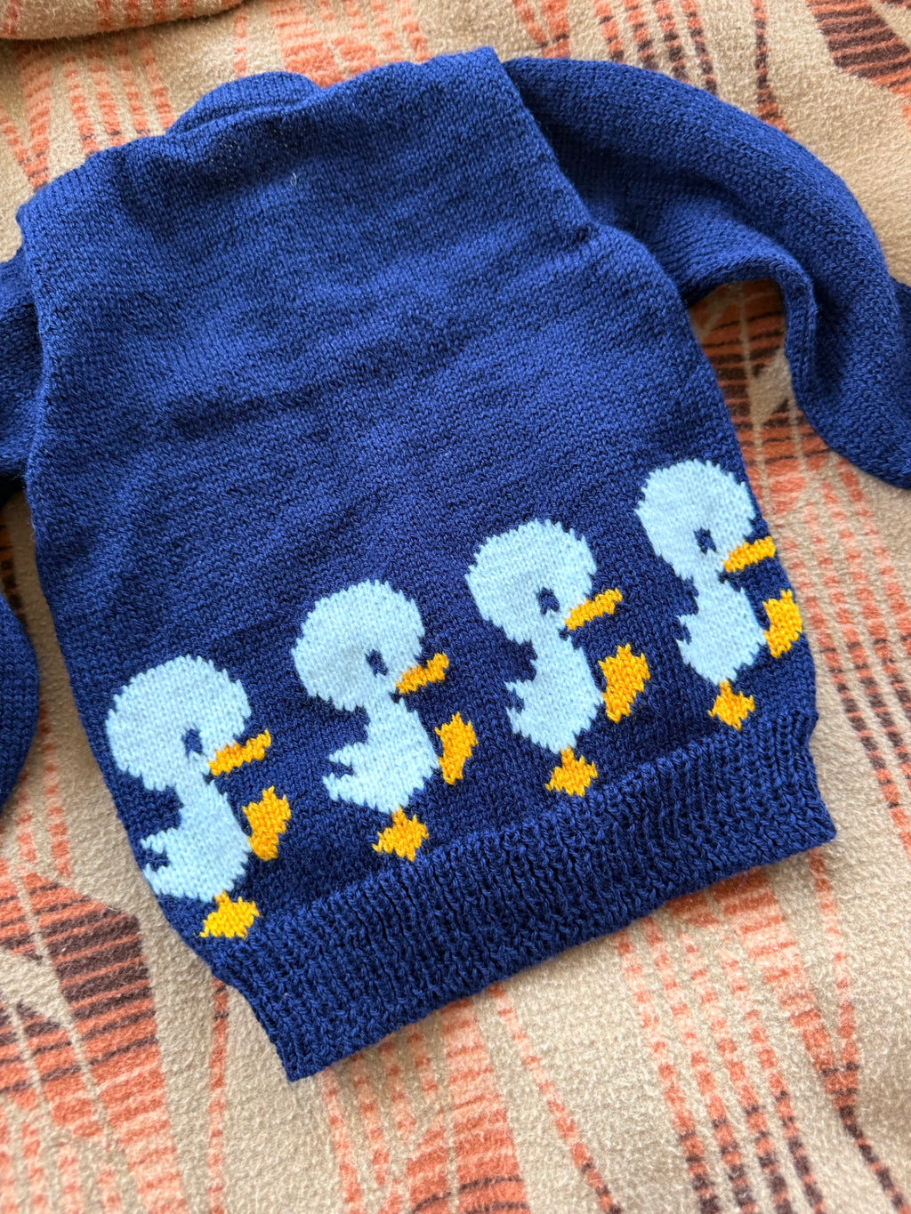 1960s duck family knit cardigan
