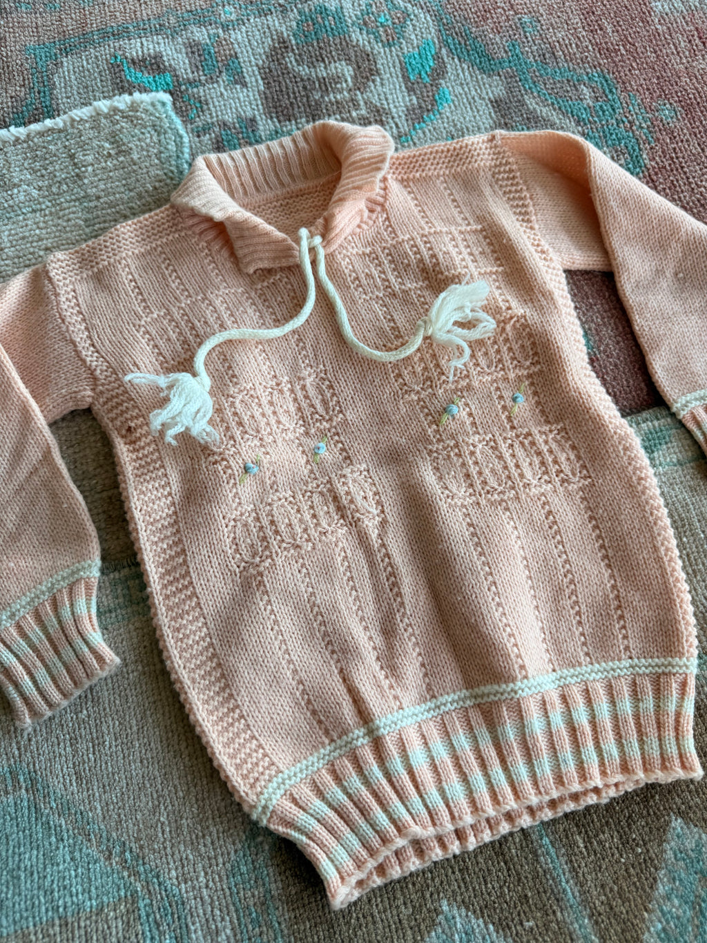 1930s pink wool hand knit sweater