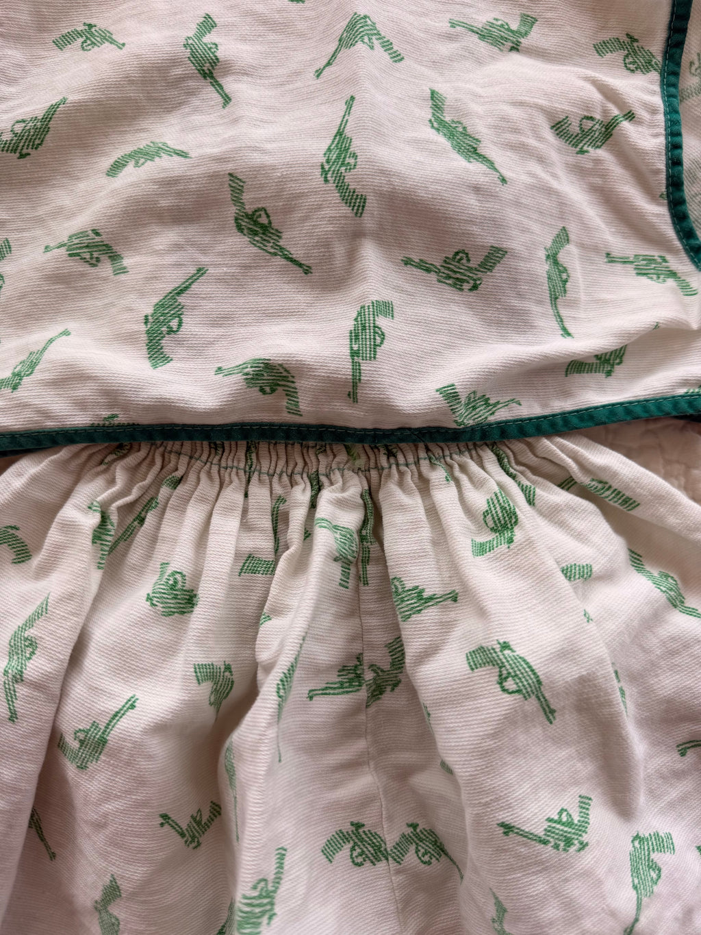 1950s green revolver print smocked set