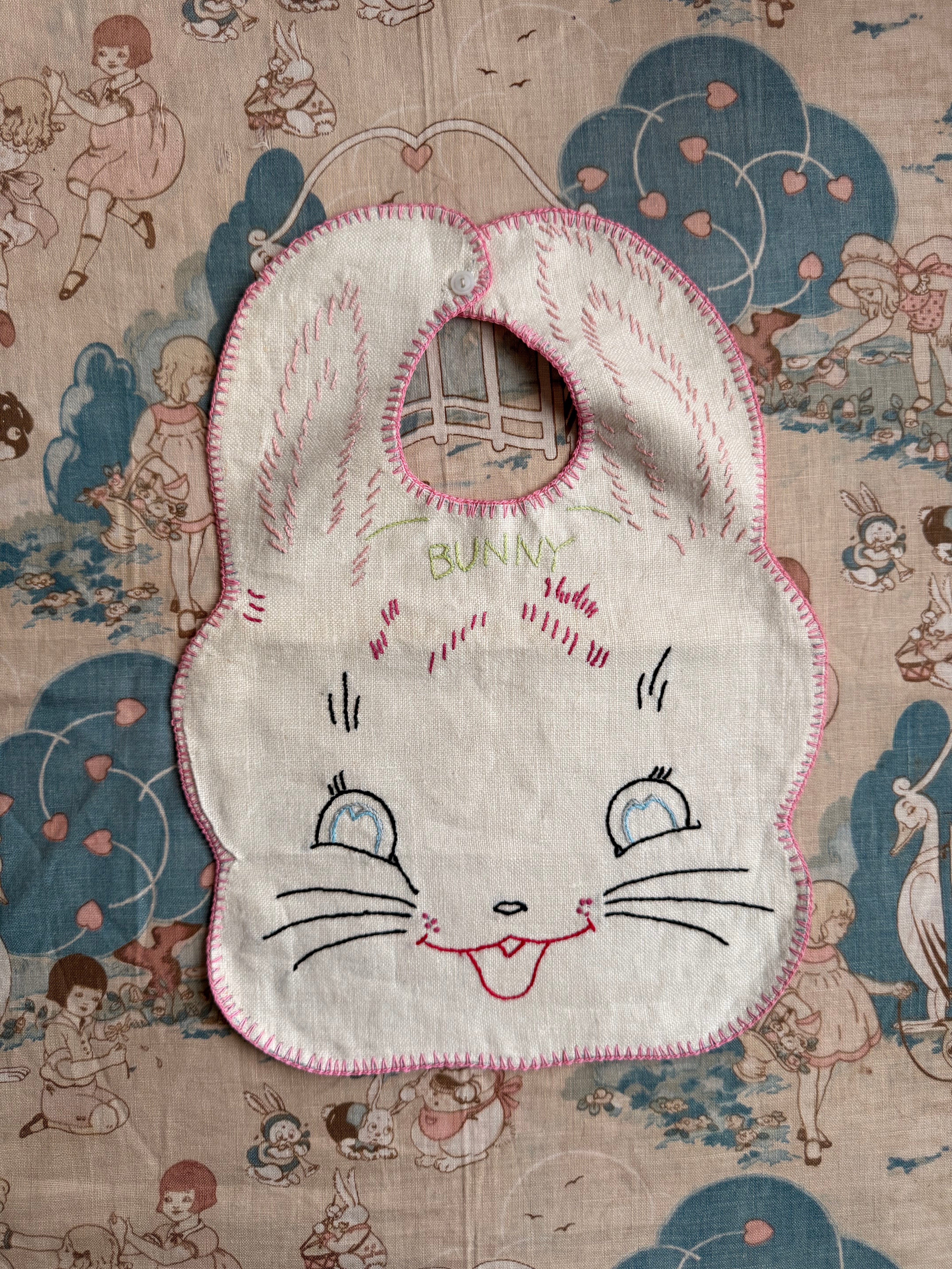 1940s bunny bib