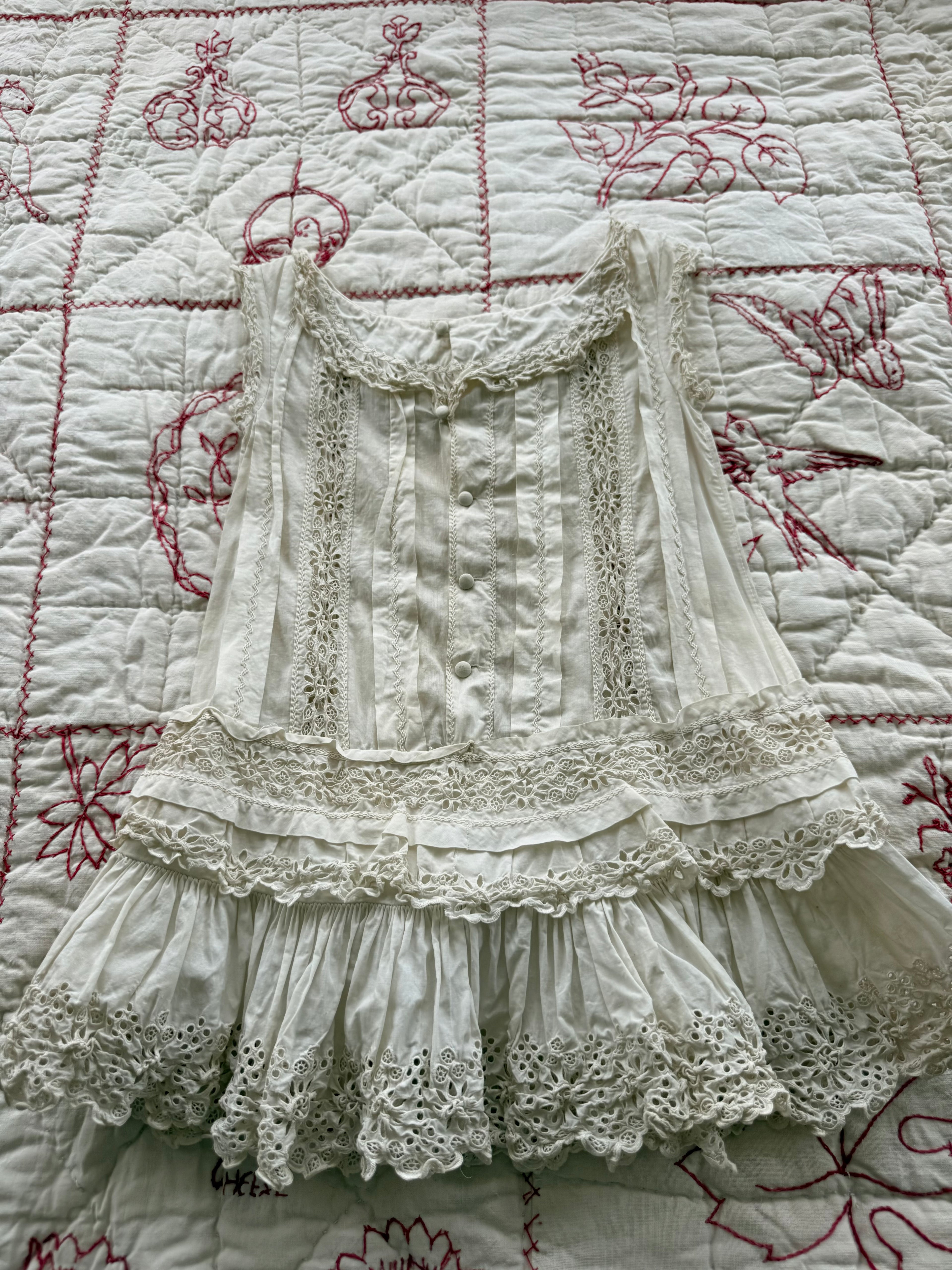 1900s eyelet lace dress