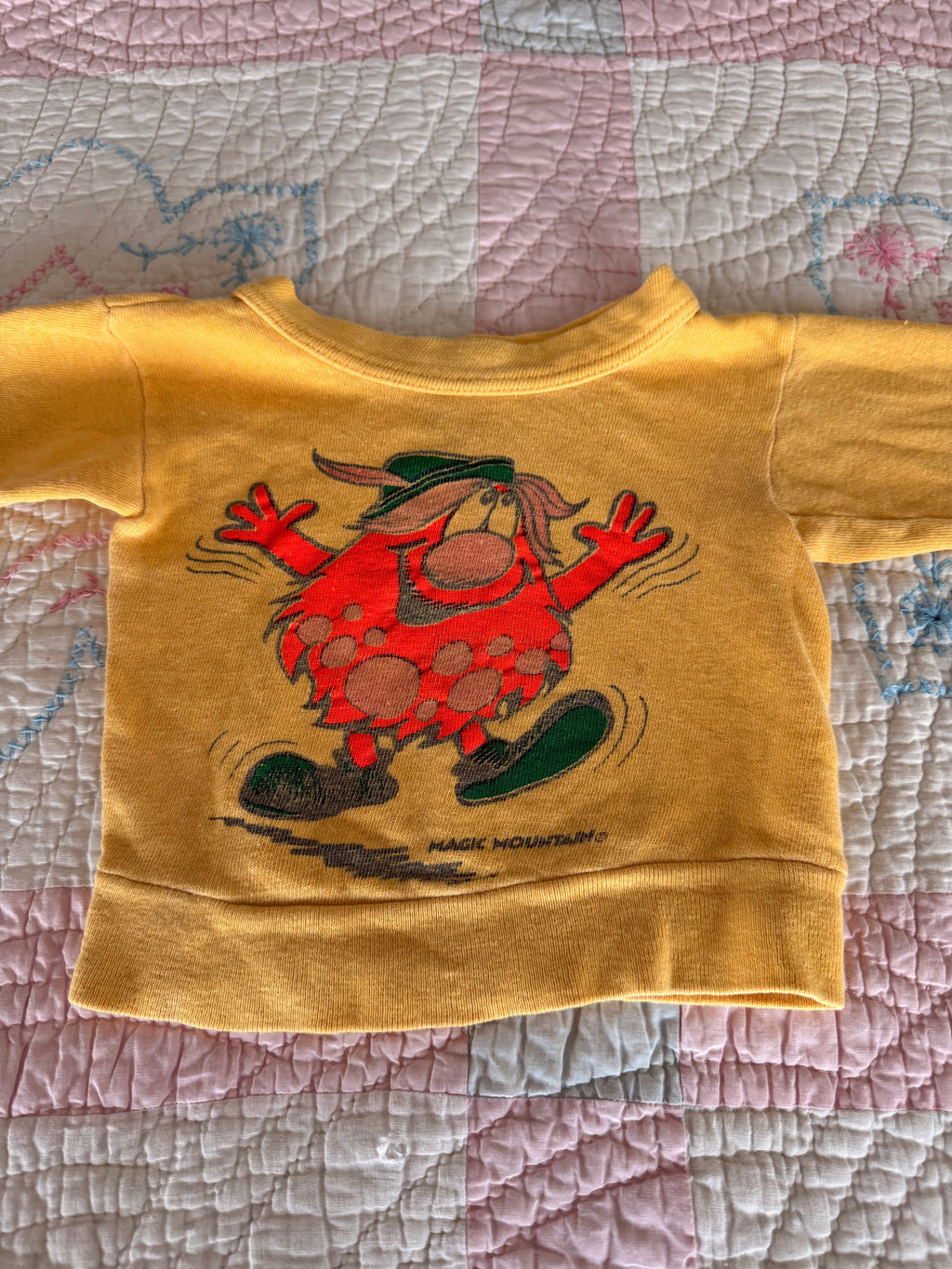 1970s magic mountain amusement park souvenir sweatshirt, bloop the troll