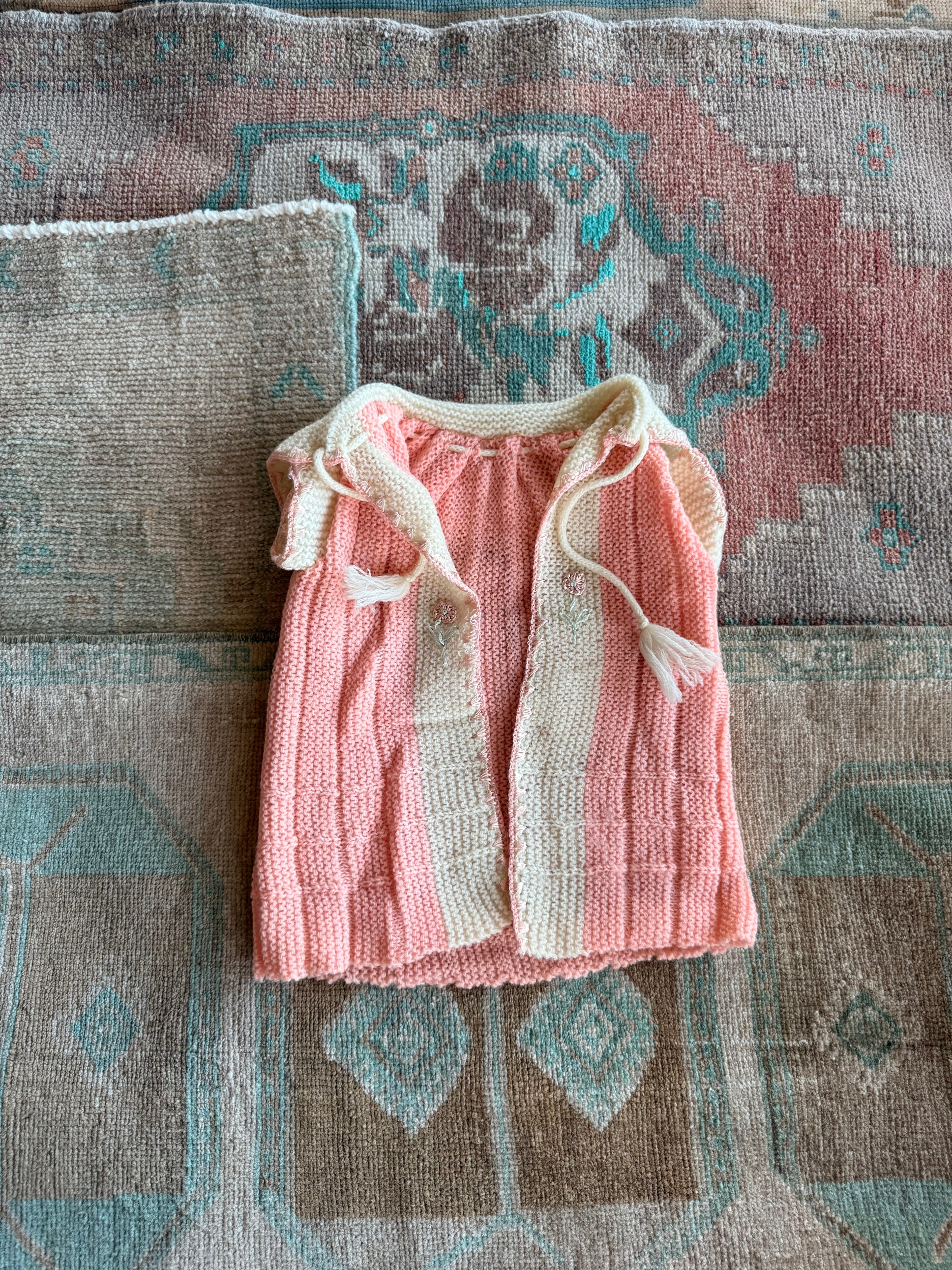 1940s pink wool hand knit robe coat