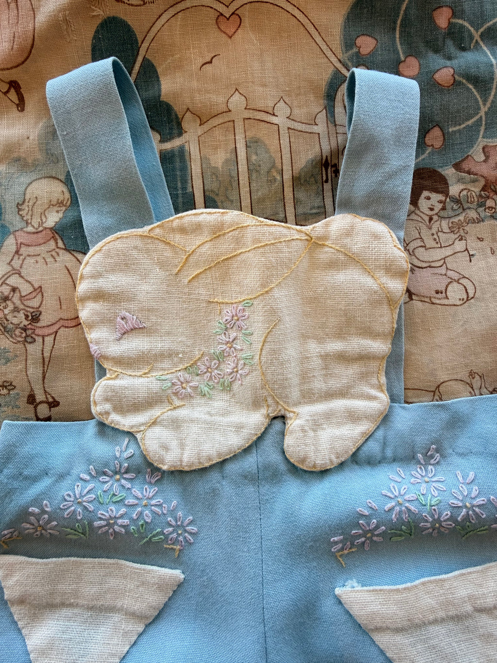 1950s embroidered bunny overall shorts