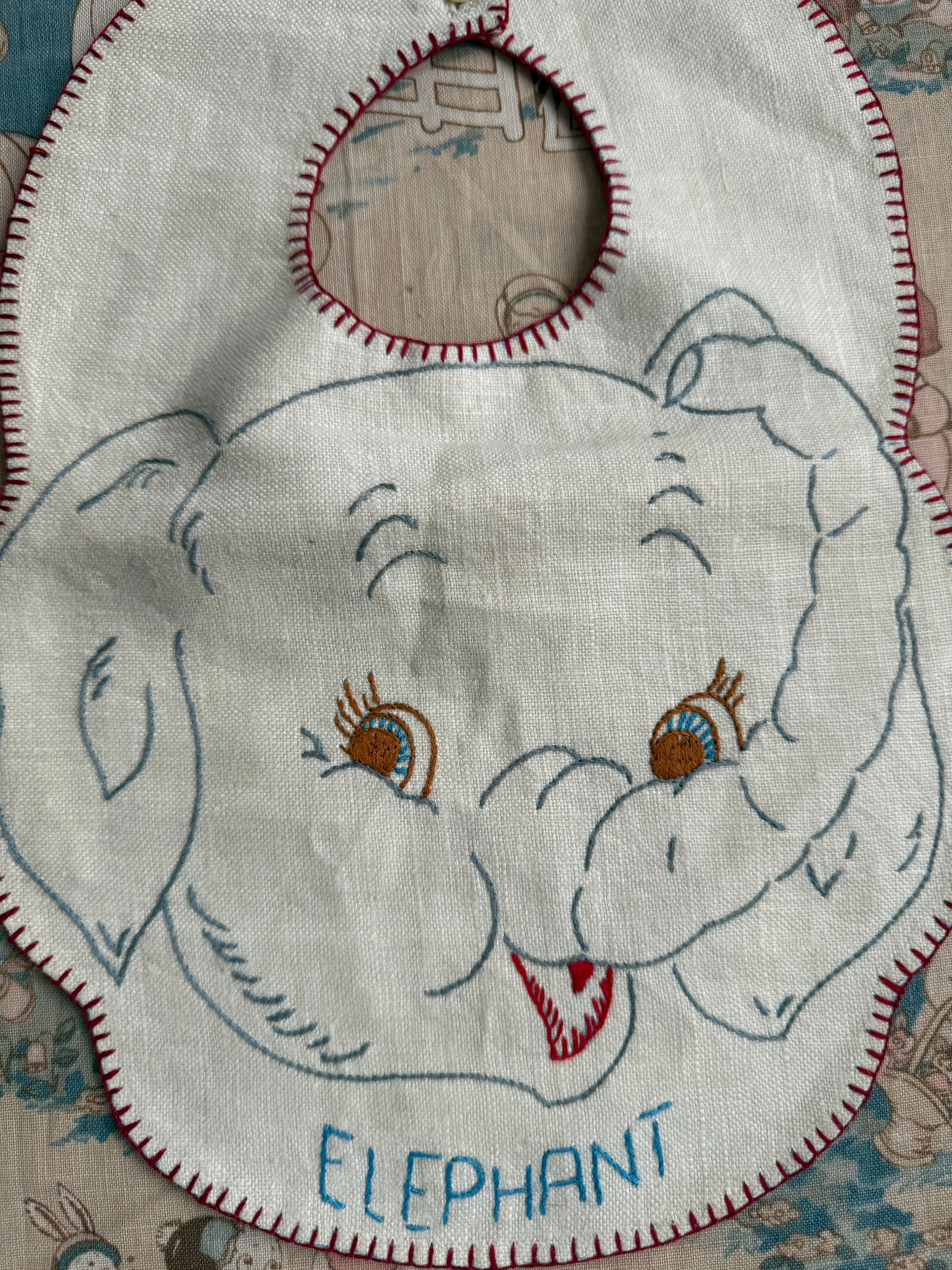 1940s elephant bib
