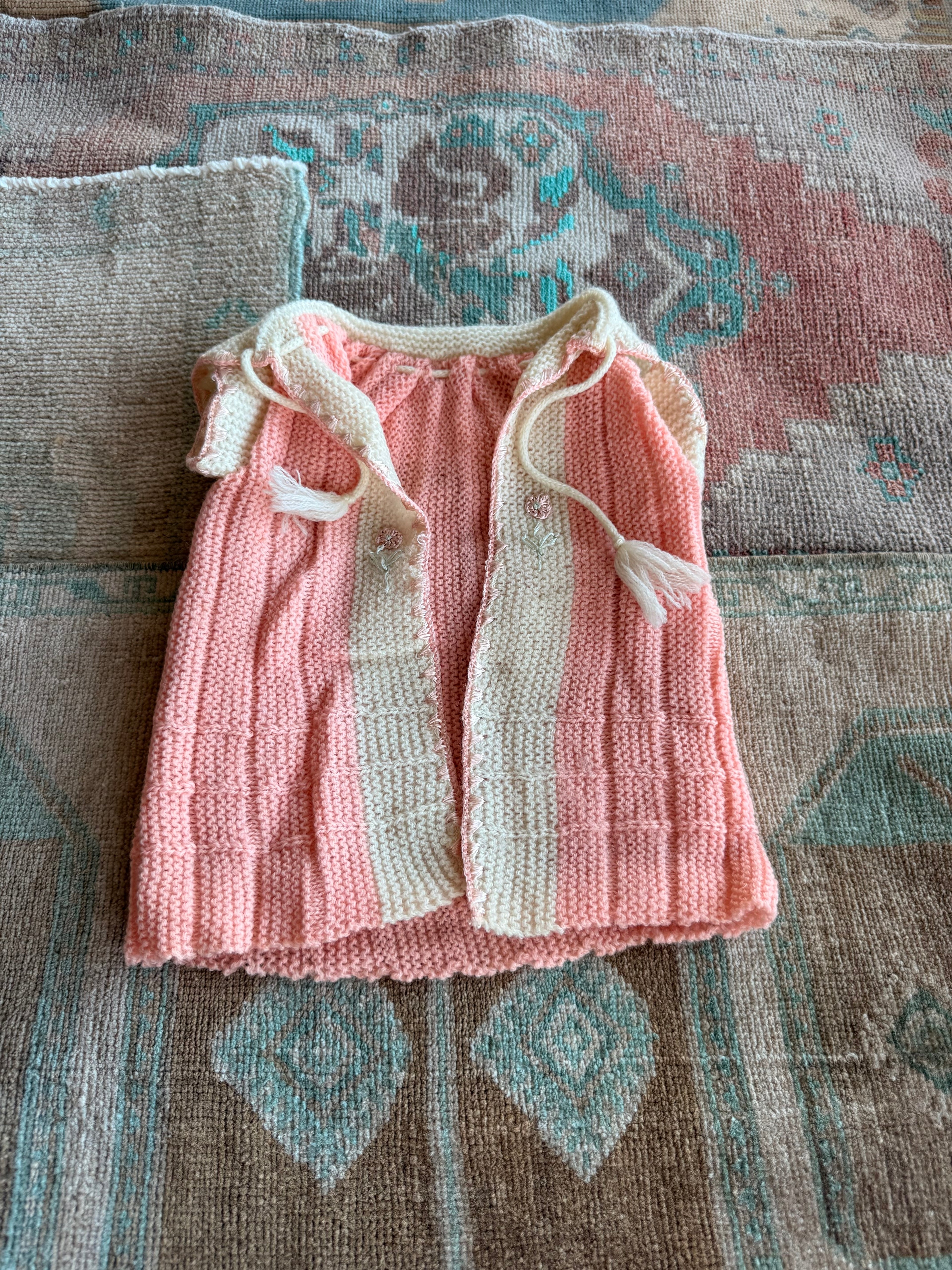 1940s pink wool hand knit robe coat