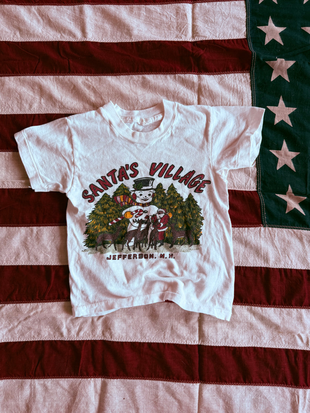 1960s santas village, jefferson, new hampshire souvenir tee