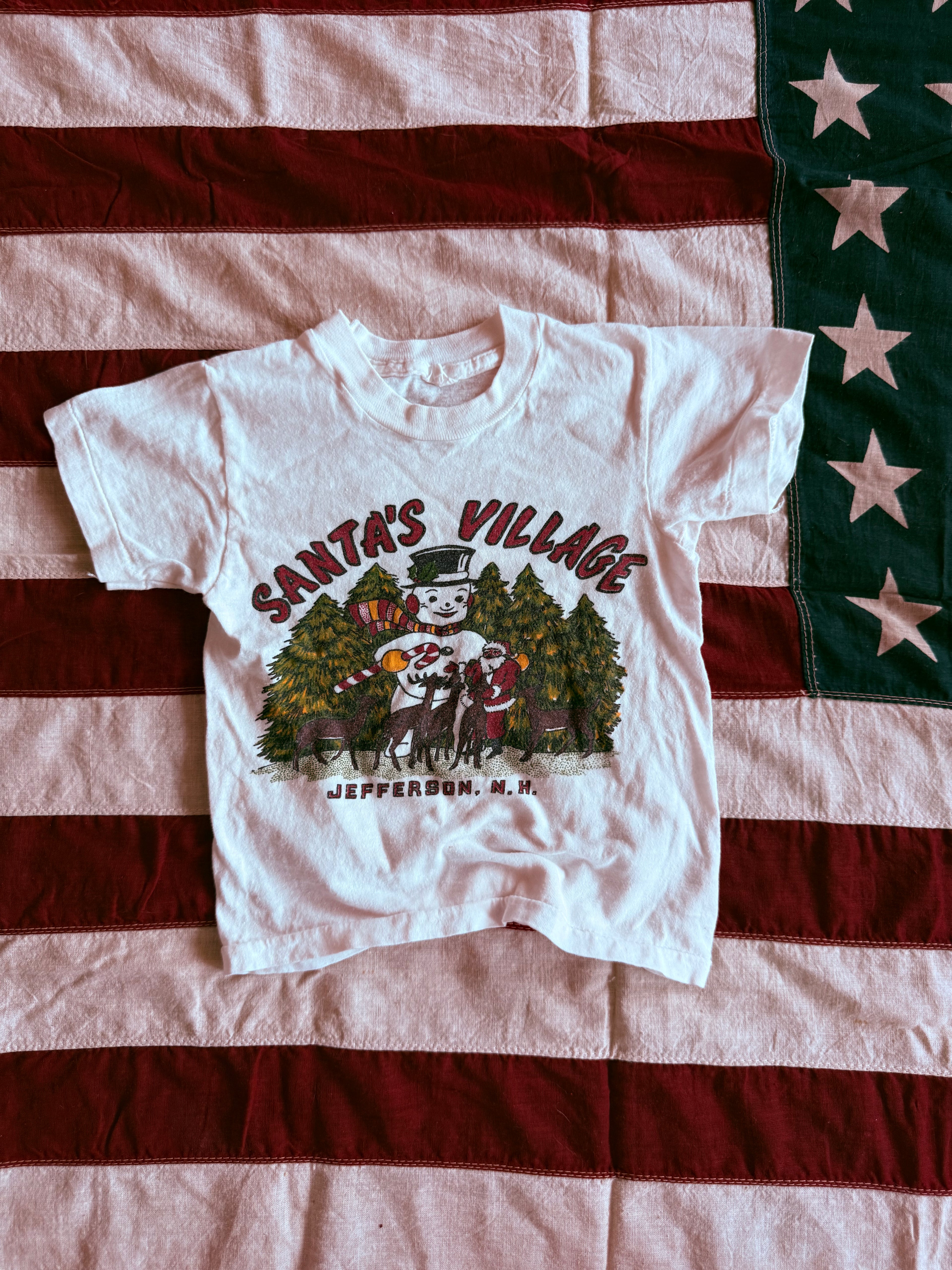 1960s santas village, jefferson, new hampshire souvenir tee