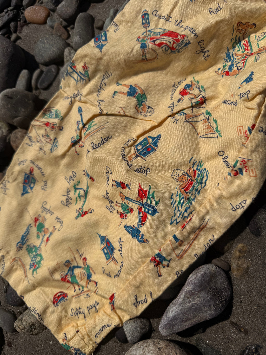 1950s play print pants