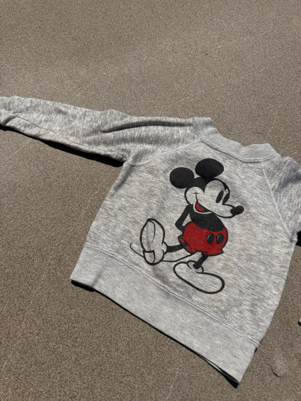 1980s mickey mouse sweatshirt, grey