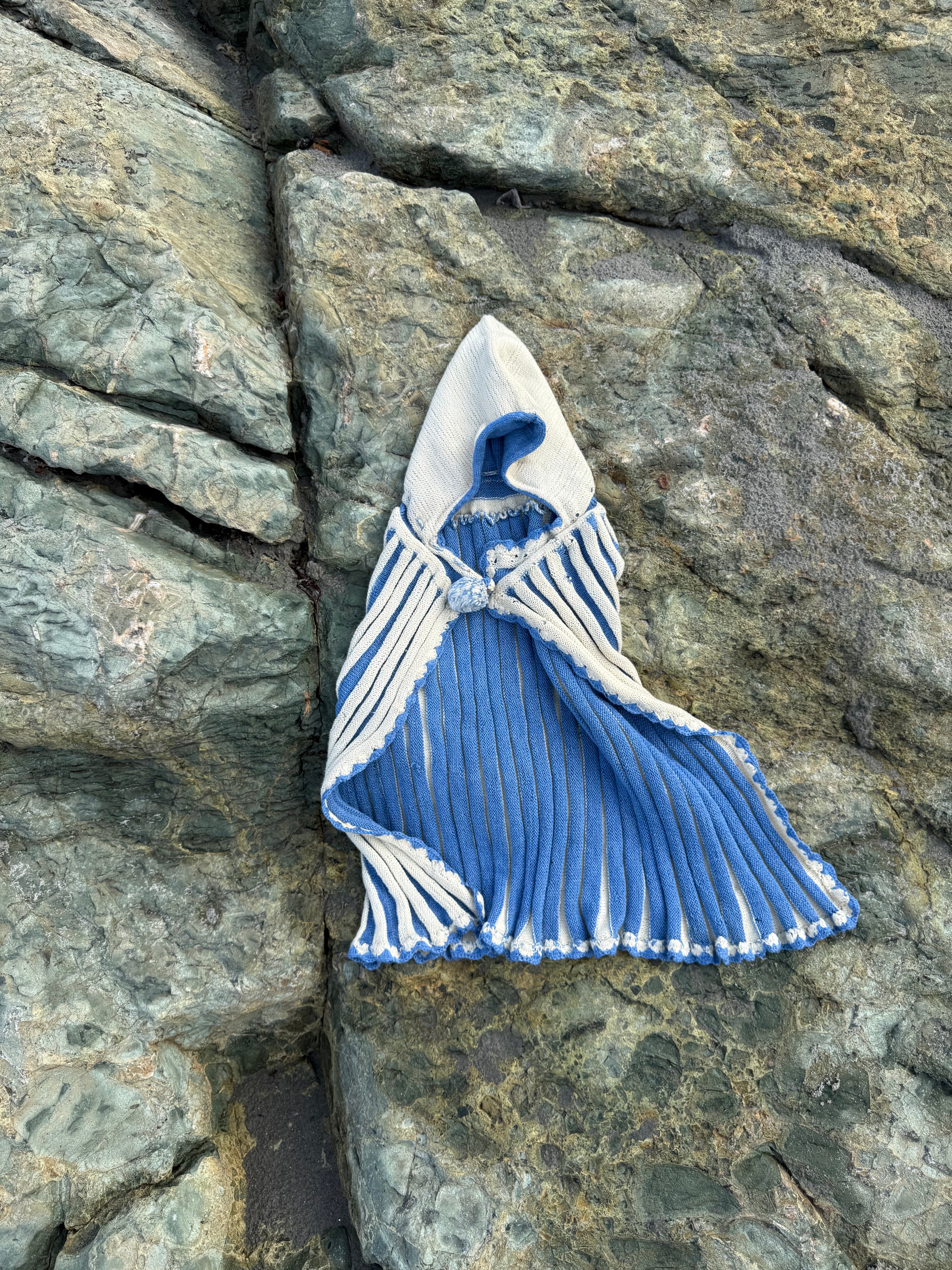 1950s pleated knit little blue riding hood