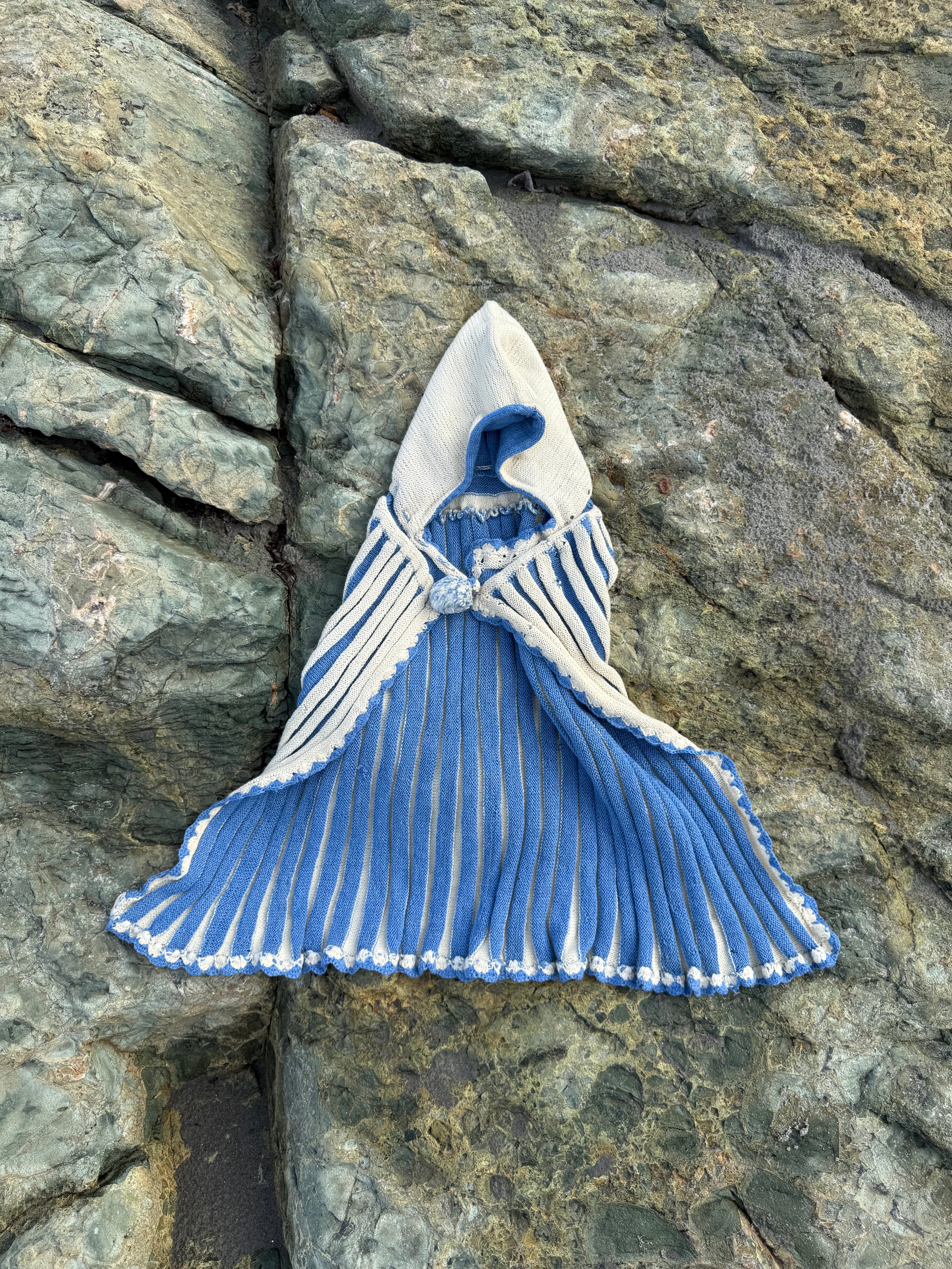 1950s pleated knit little blue riding hood