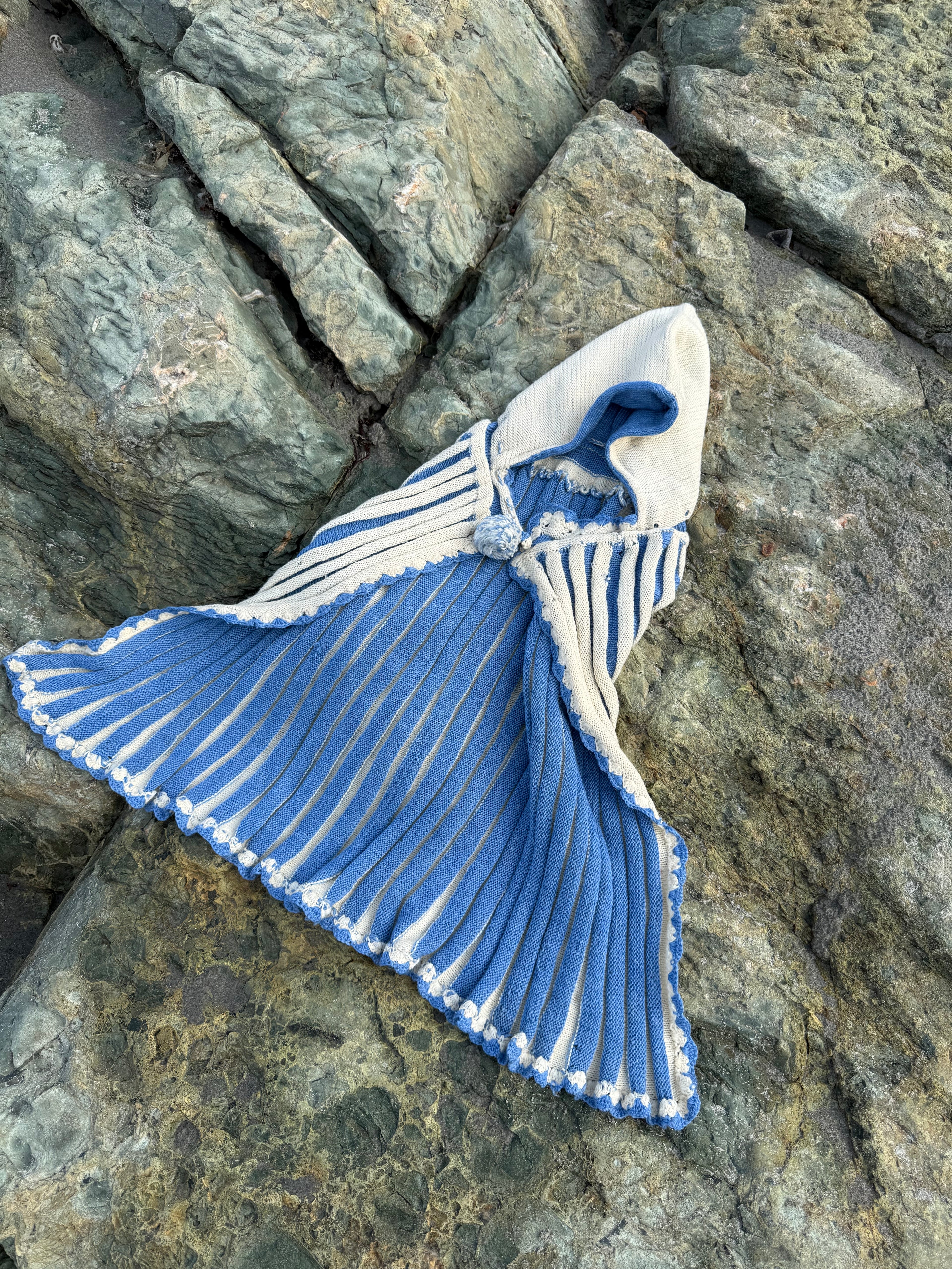 1950s pleated knit little blue riding hood