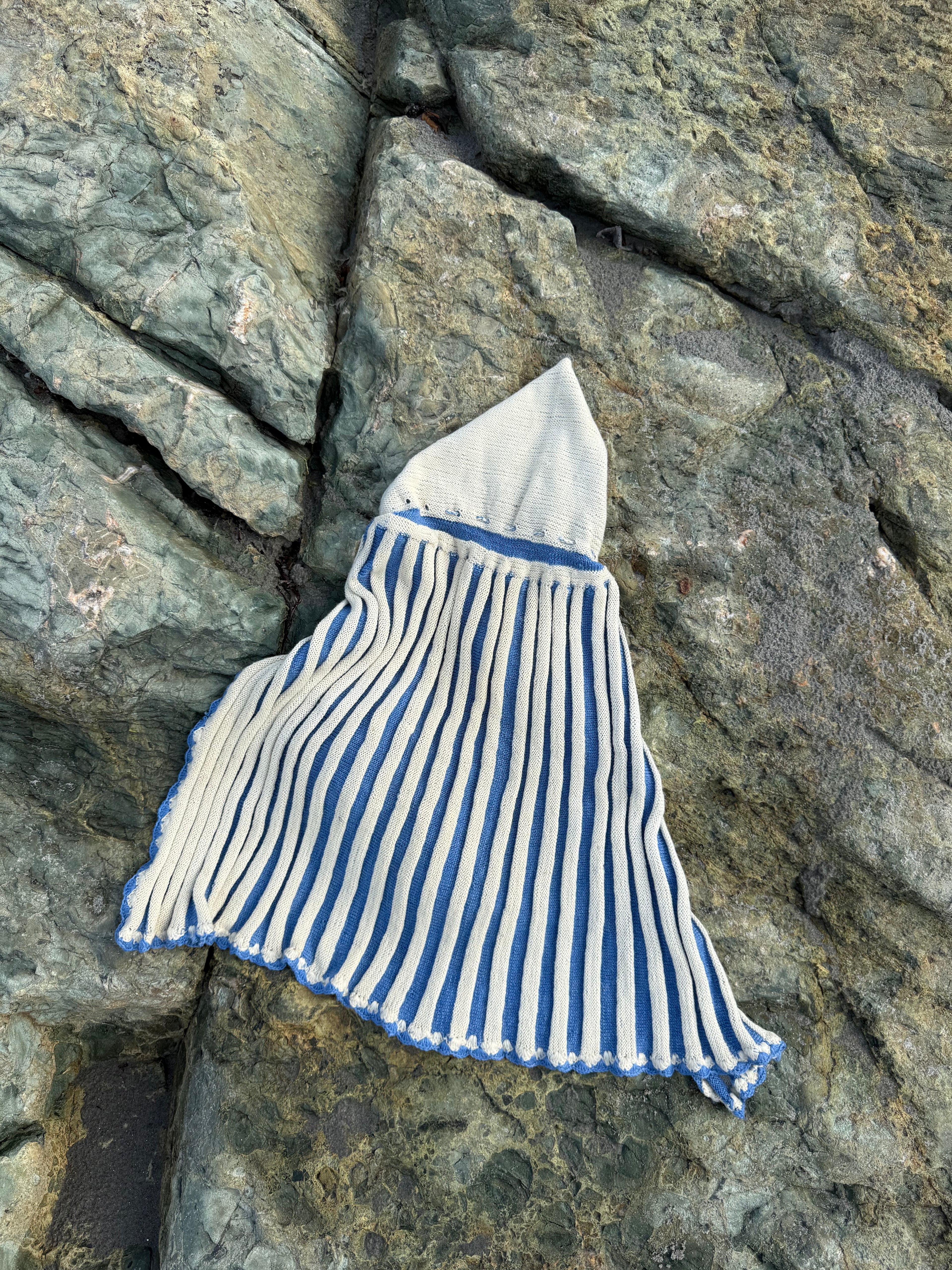1950s pleated knit little blue riding hood
