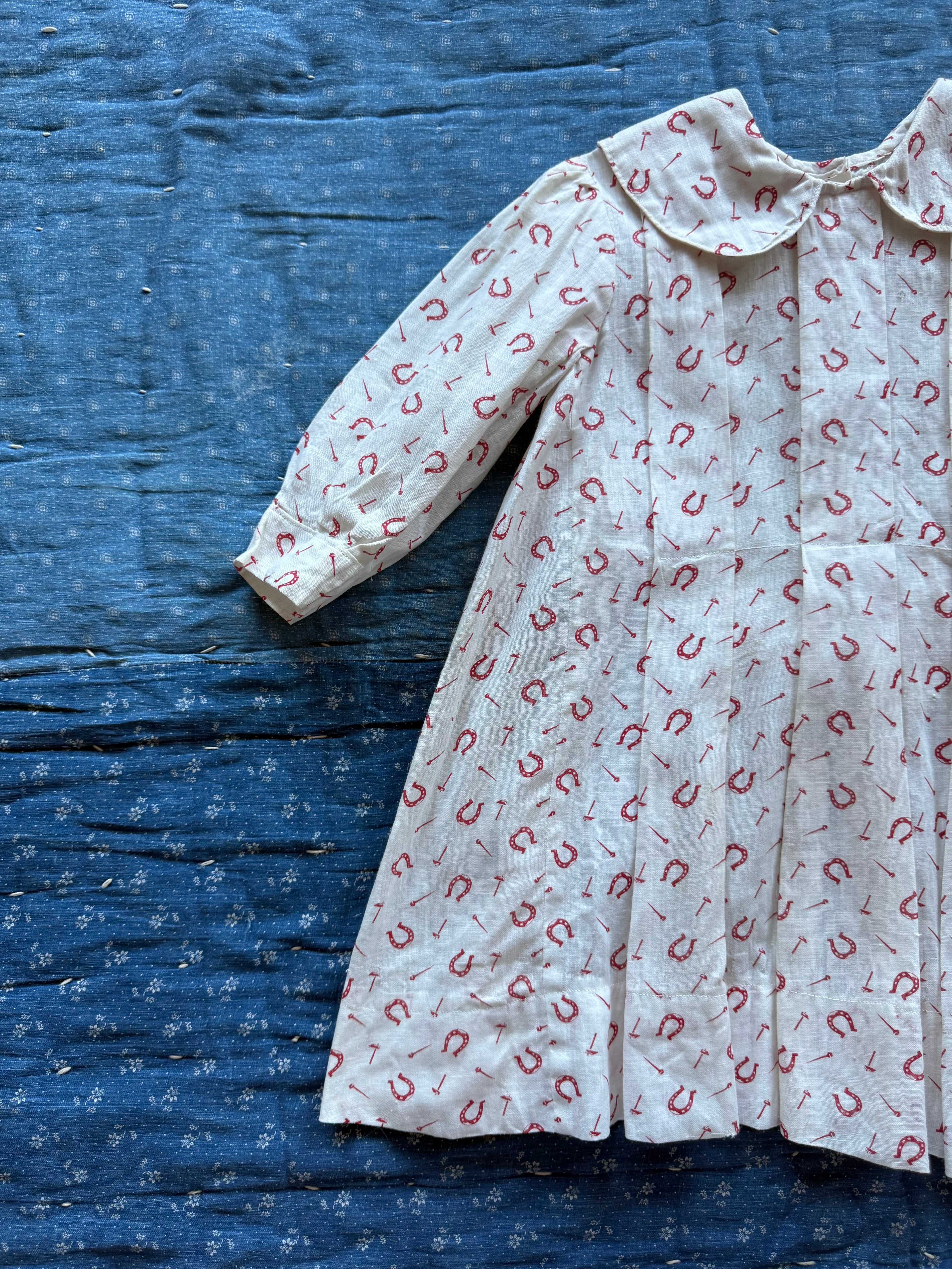 1890s horseshoe dress