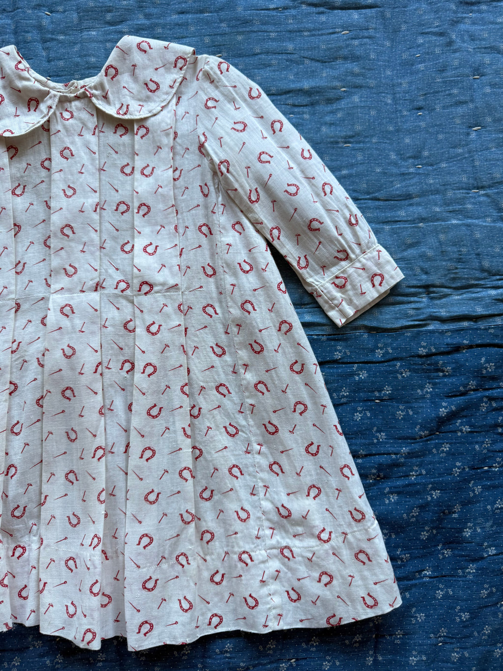 1890s horseshoe dress