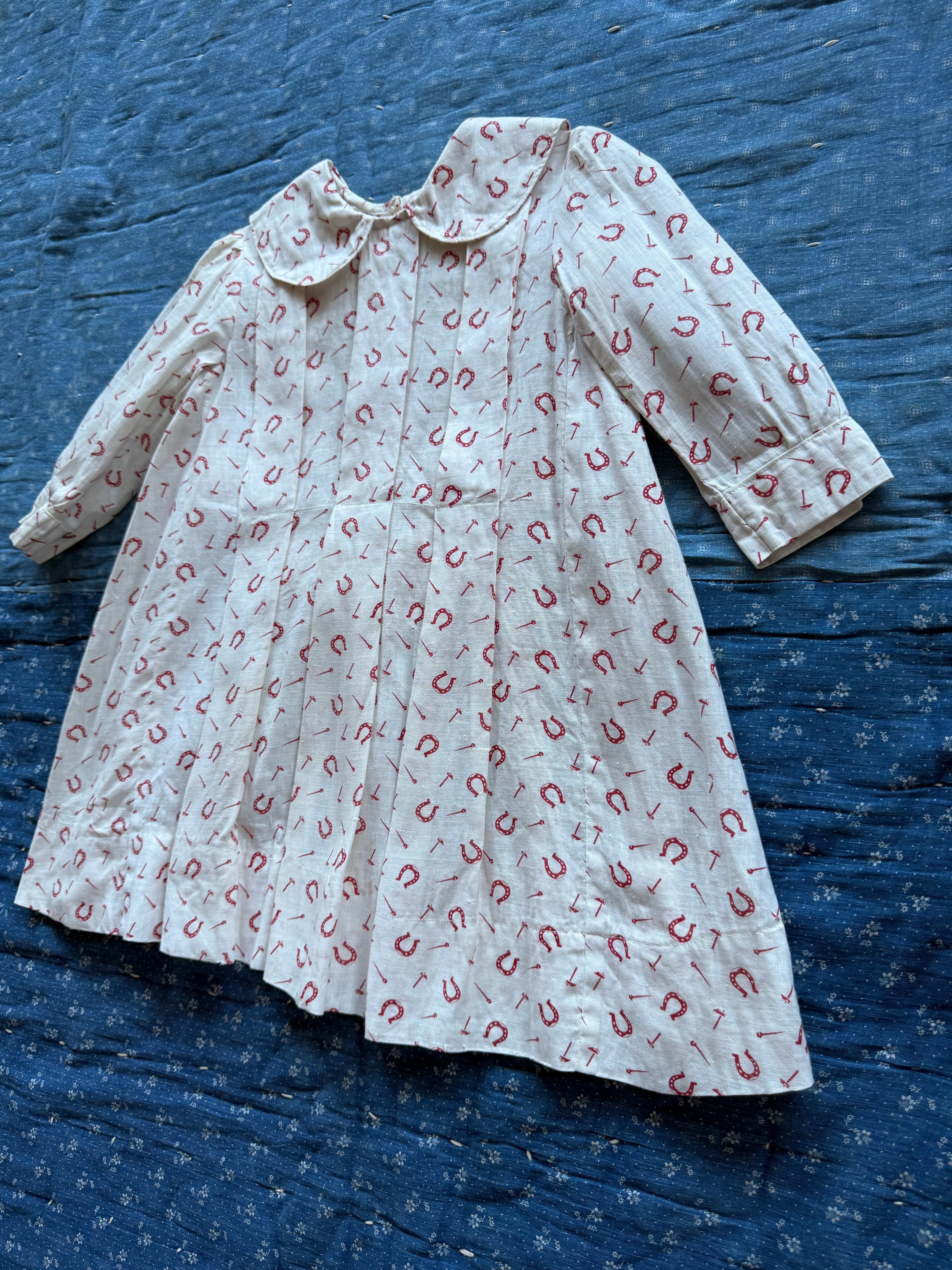 1890s horseshoe dress