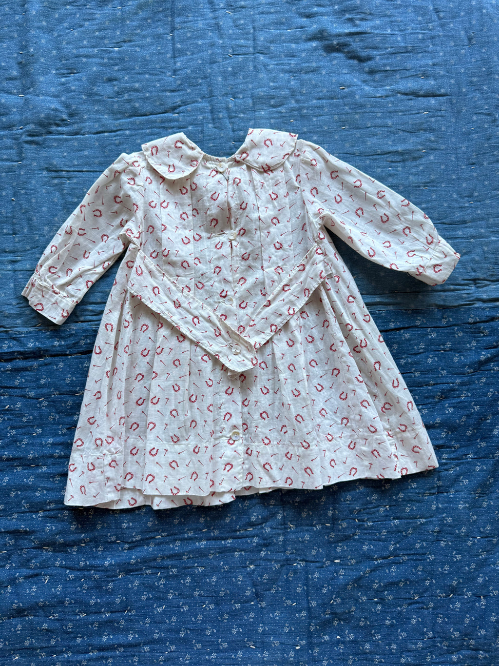 1890s horseshoe dress