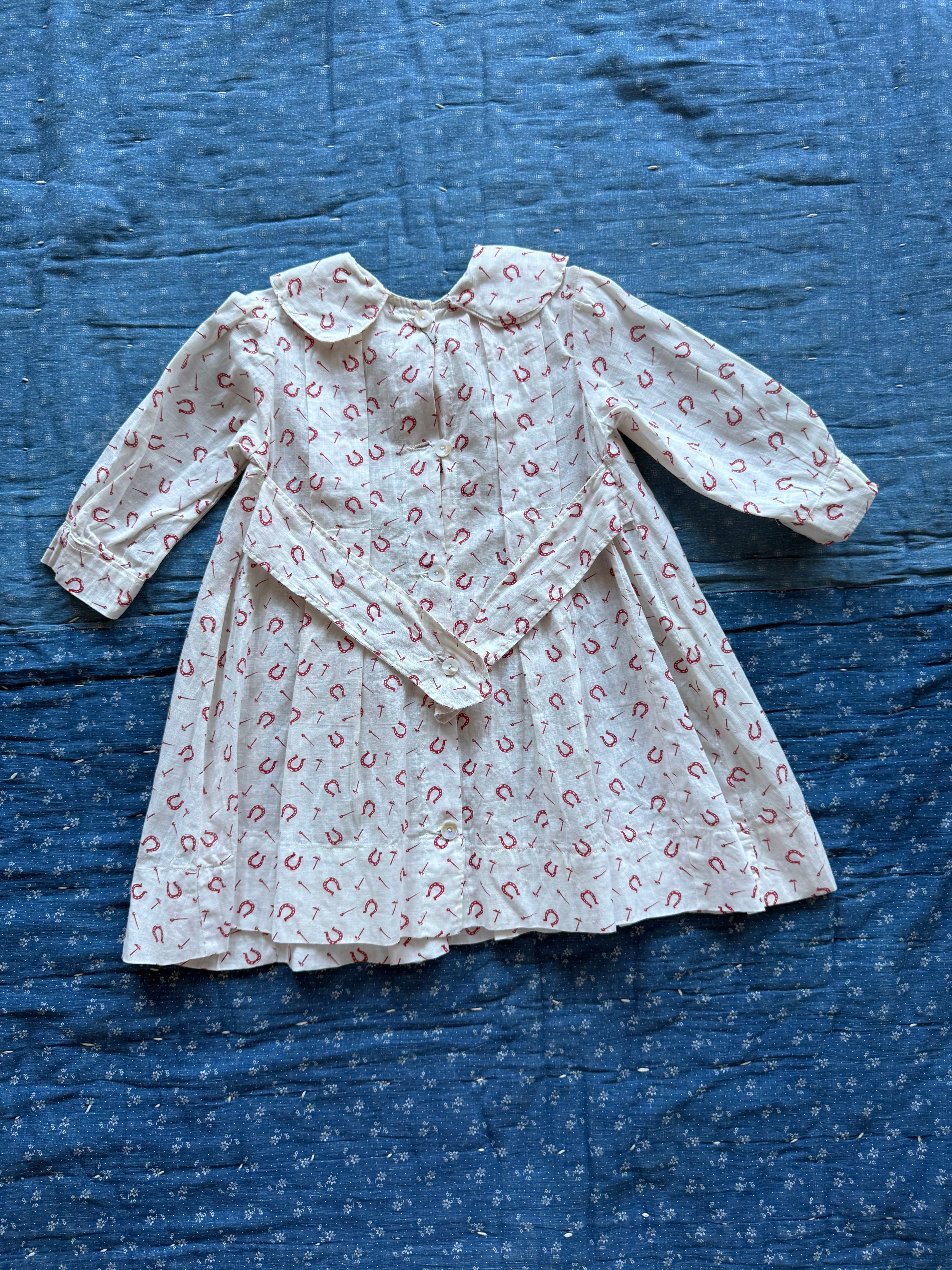 1890s horseshoe dress