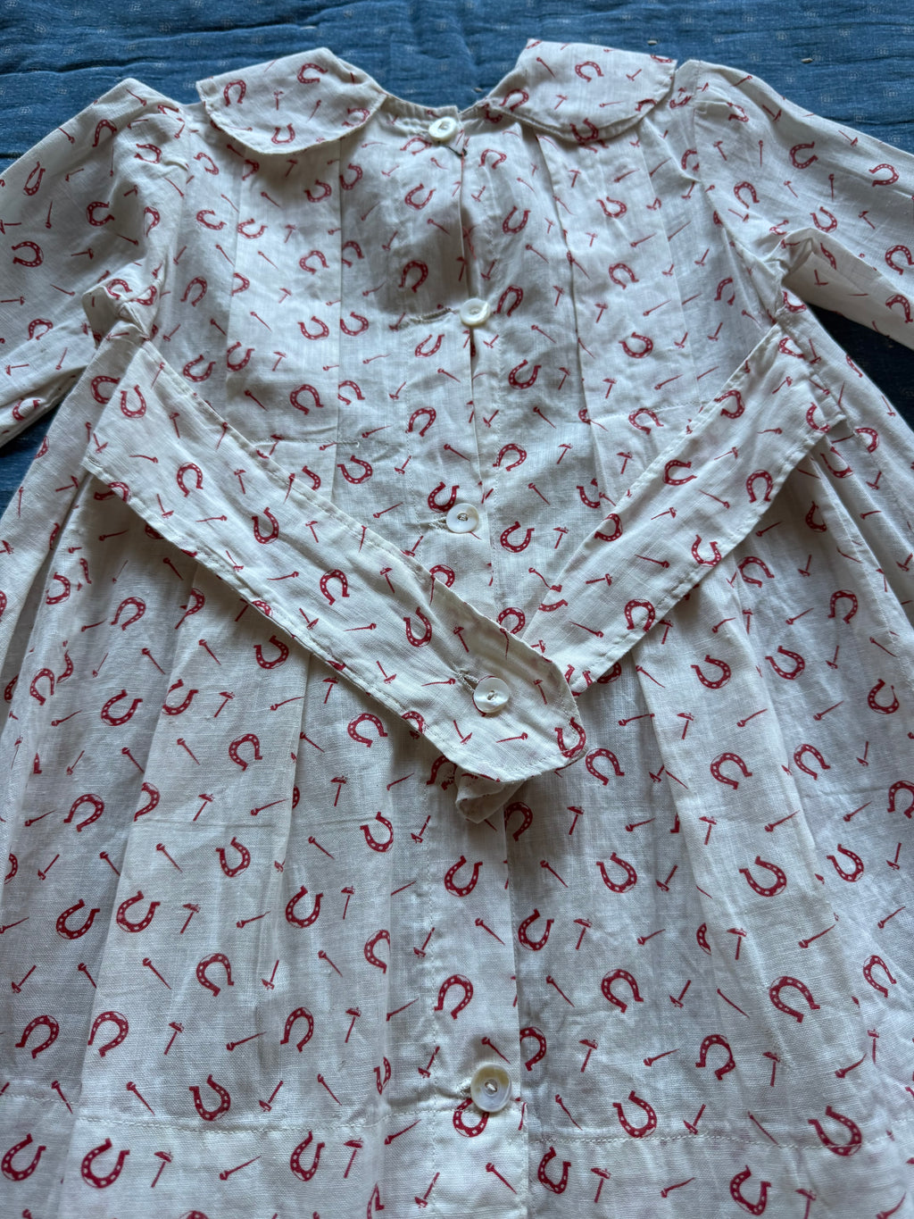 1890s horseshoe dress