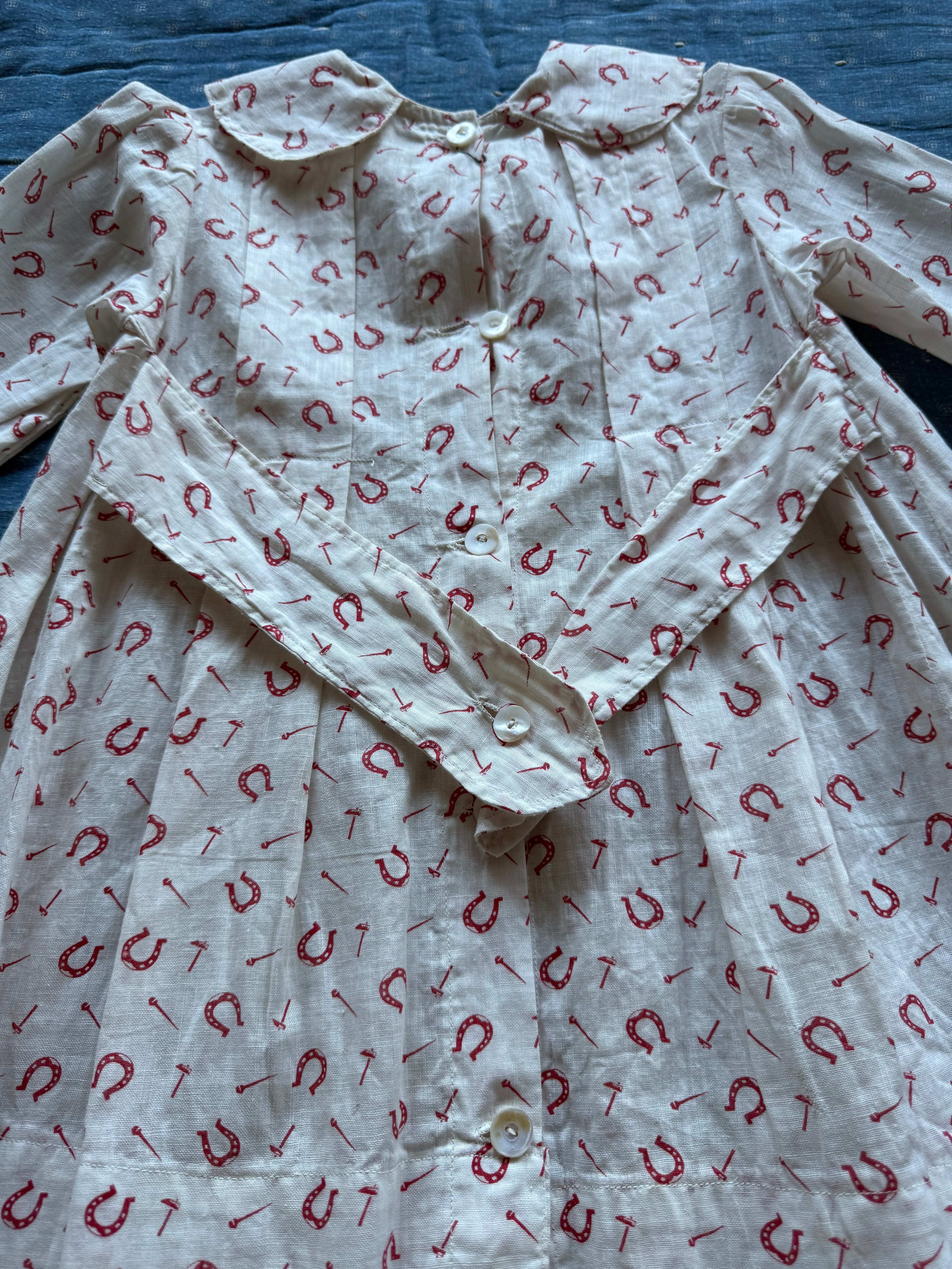 1890s horseshoe dress