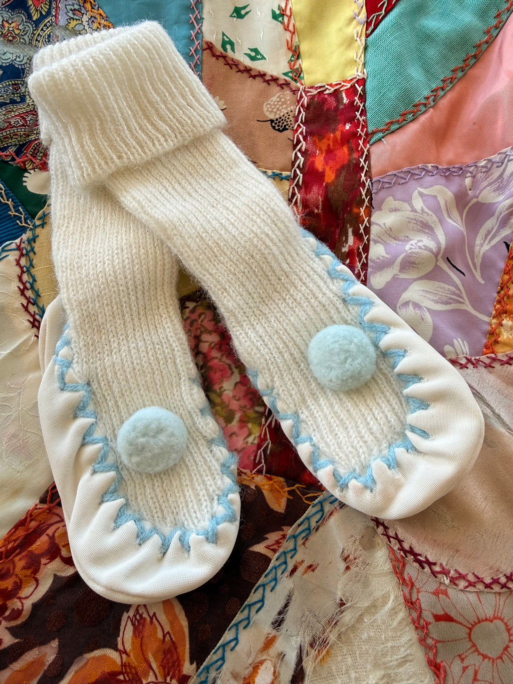 1960s pom pom baby booties