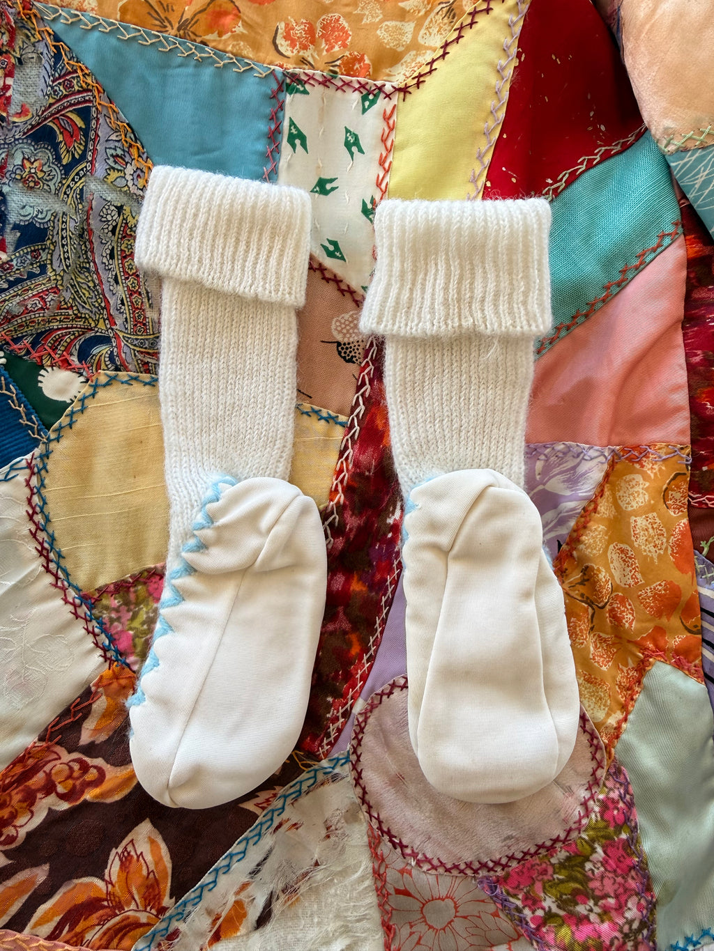1960s pom pom baby booties